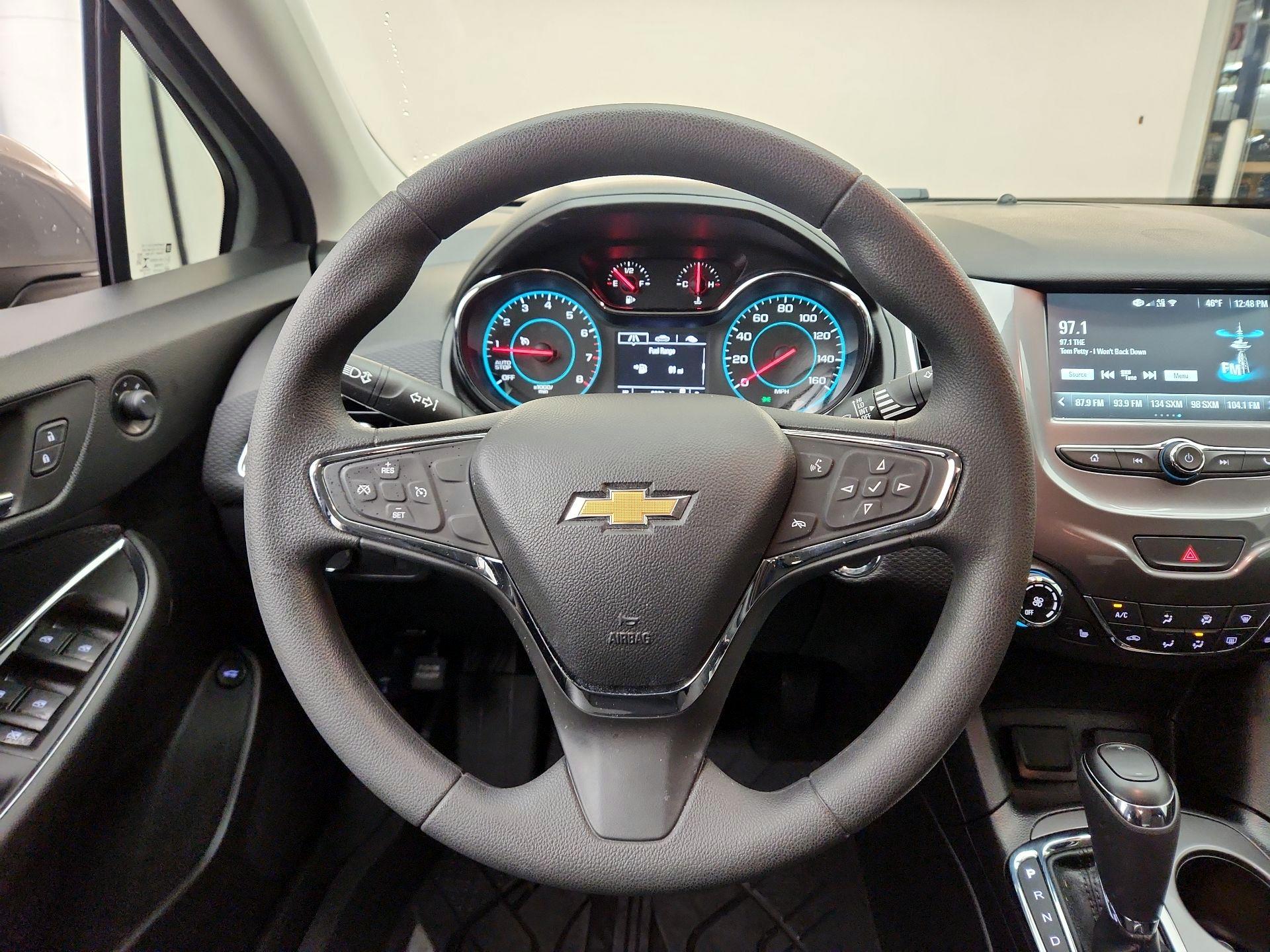 Thumbnail: 2018 Chevrolet Cruze - 10