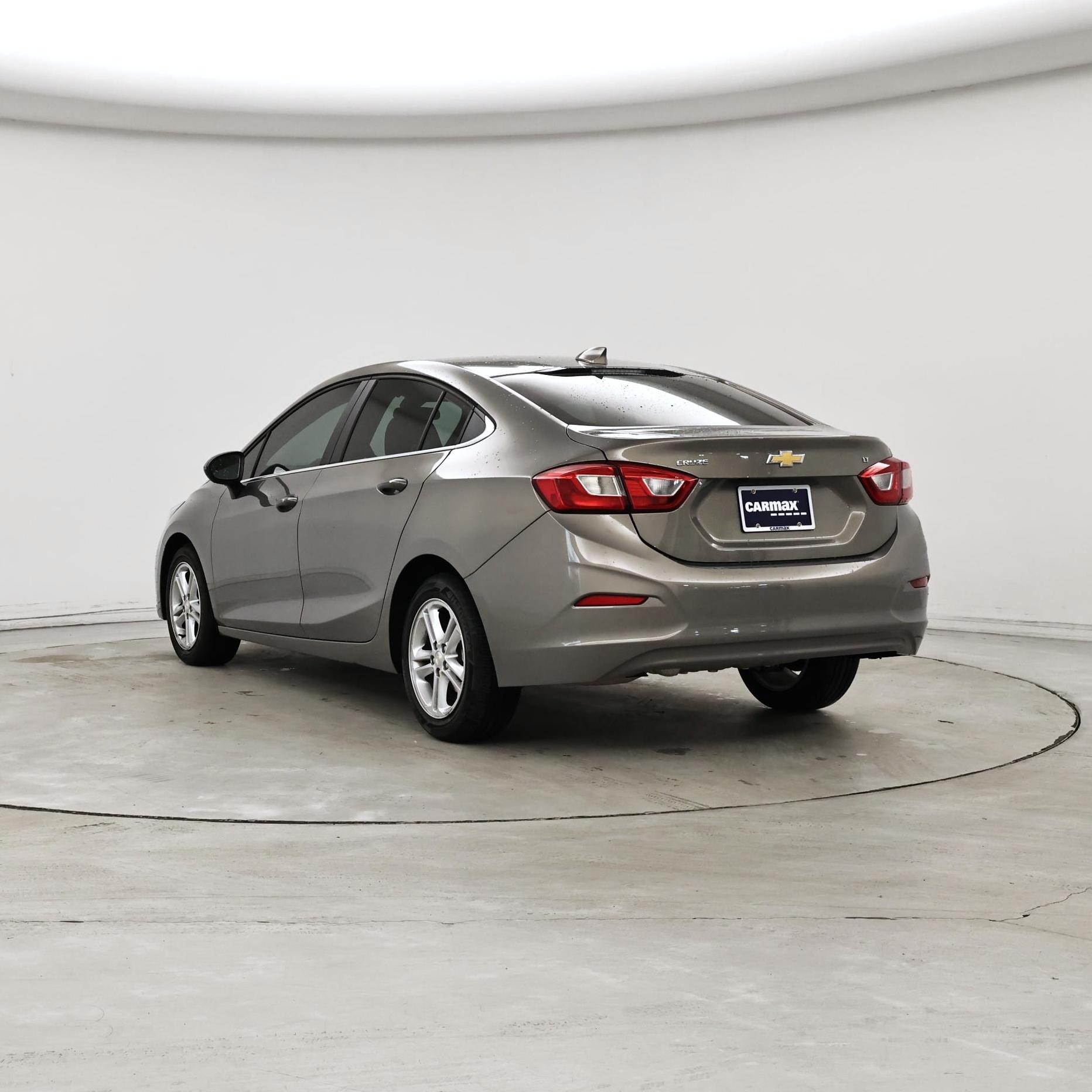 Thumbnail: 2018 Chevrolet Cruze - 2