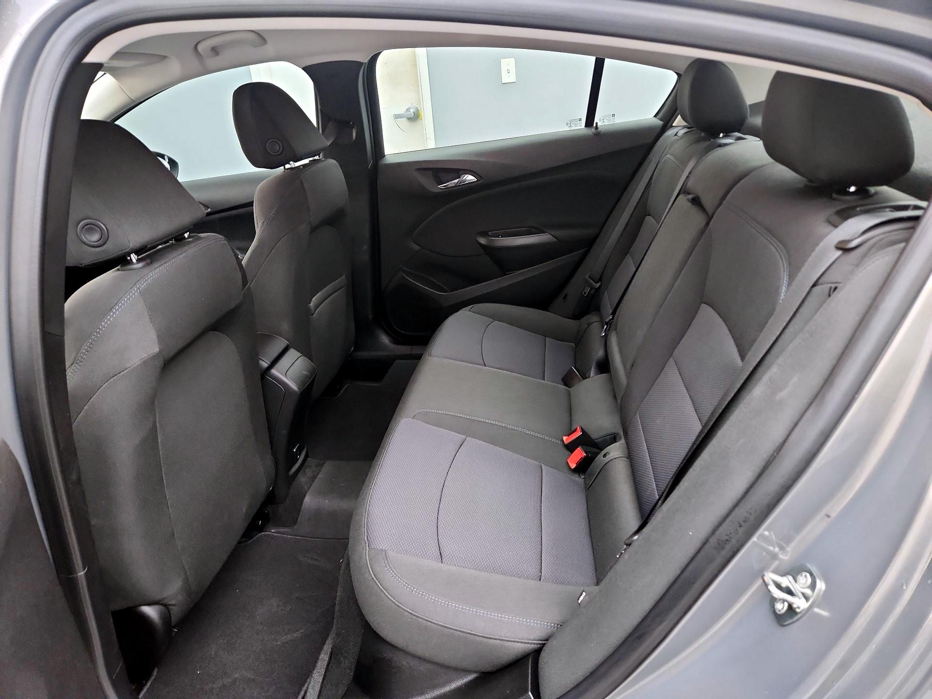 Thumbnail: 2018 Chevrolet Cruze - 19