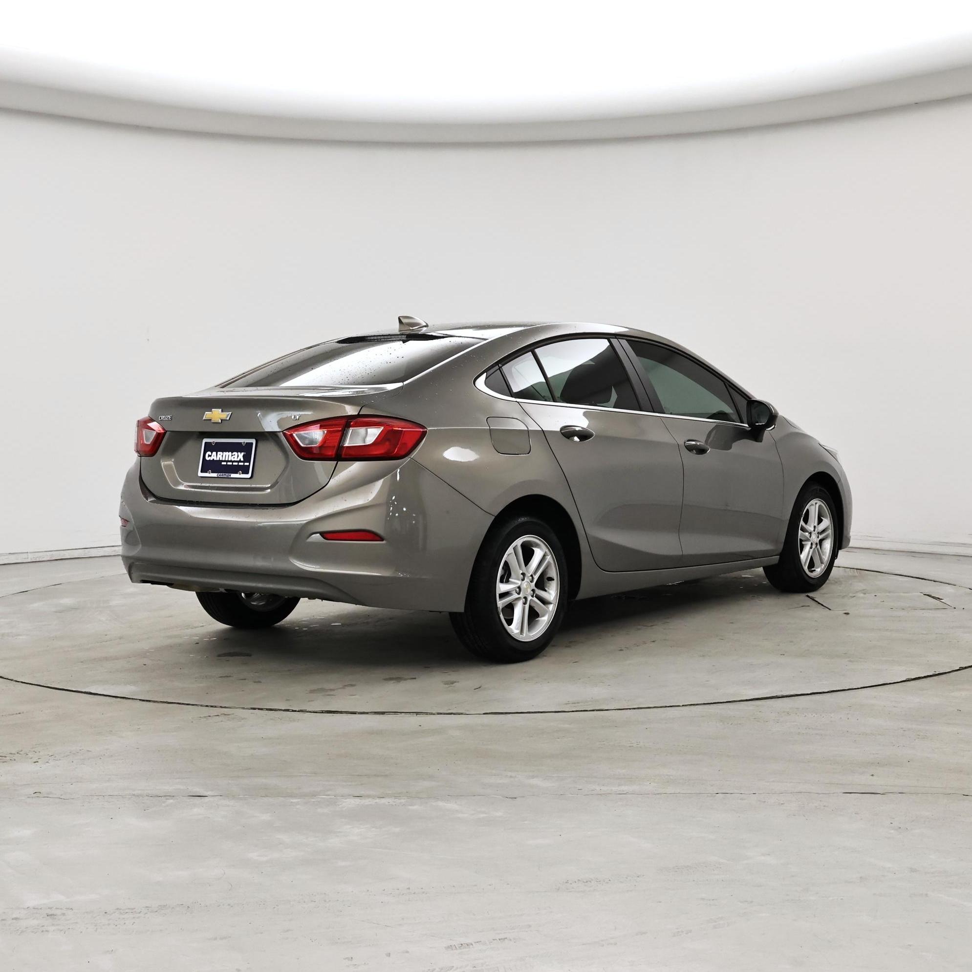 Thumbnail: 2018 Chevrolet Cruze - 8