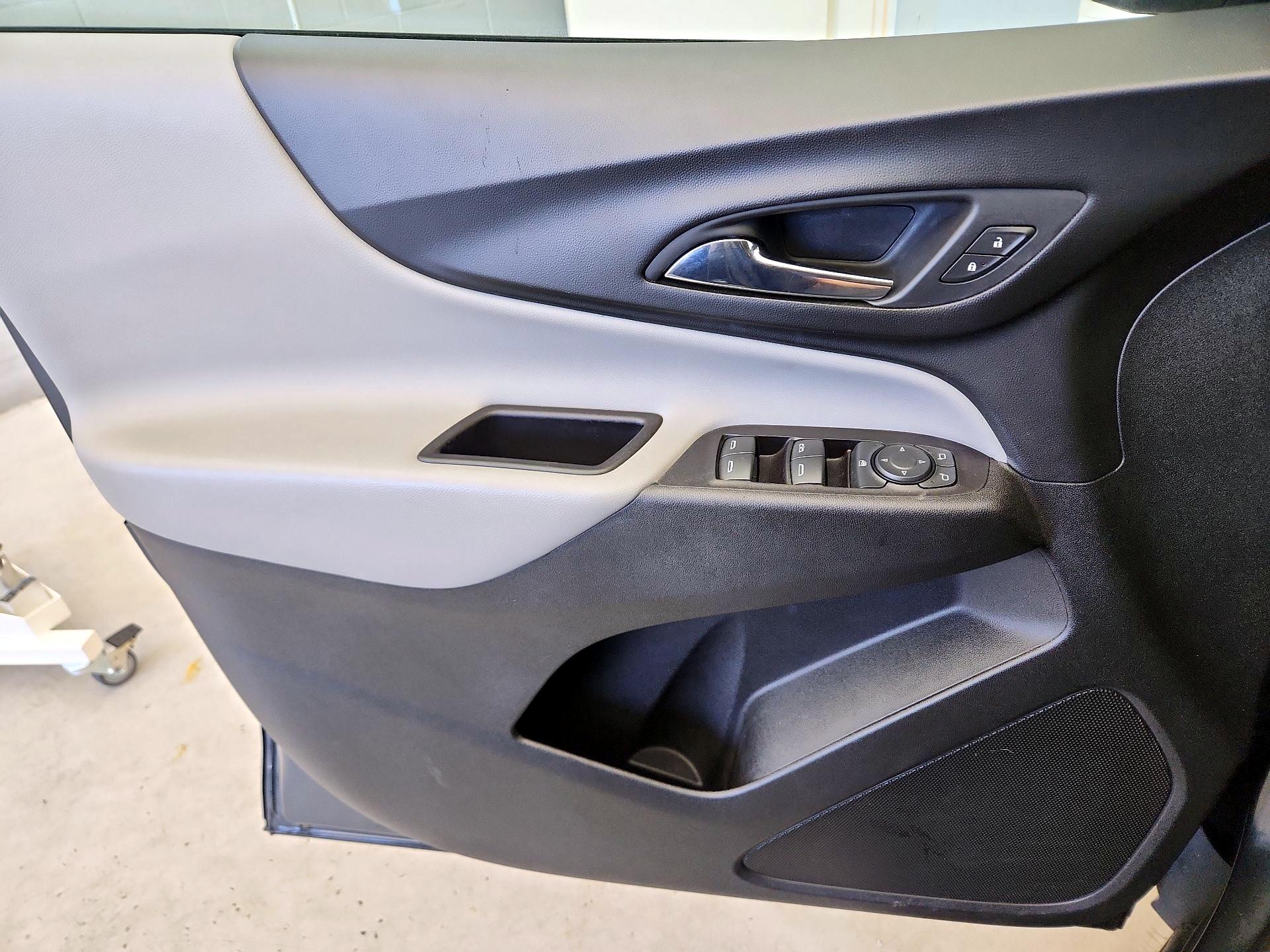 Thumbnail: 2018 Chevrolet Equinox - 12