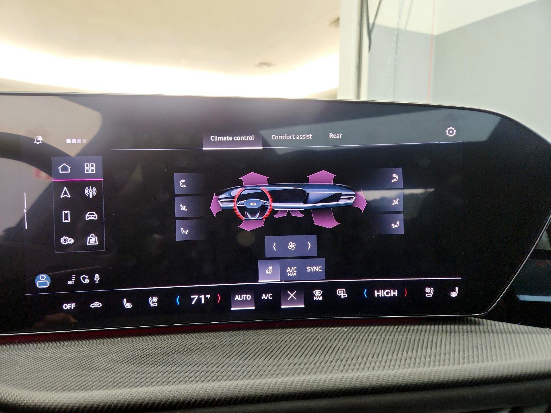 Thumbnail: 2025 Audi SQ5 - 16