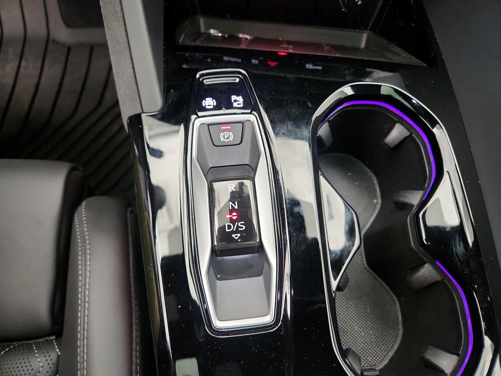 Thumbnail: 2025 Audi SQ5 - 17