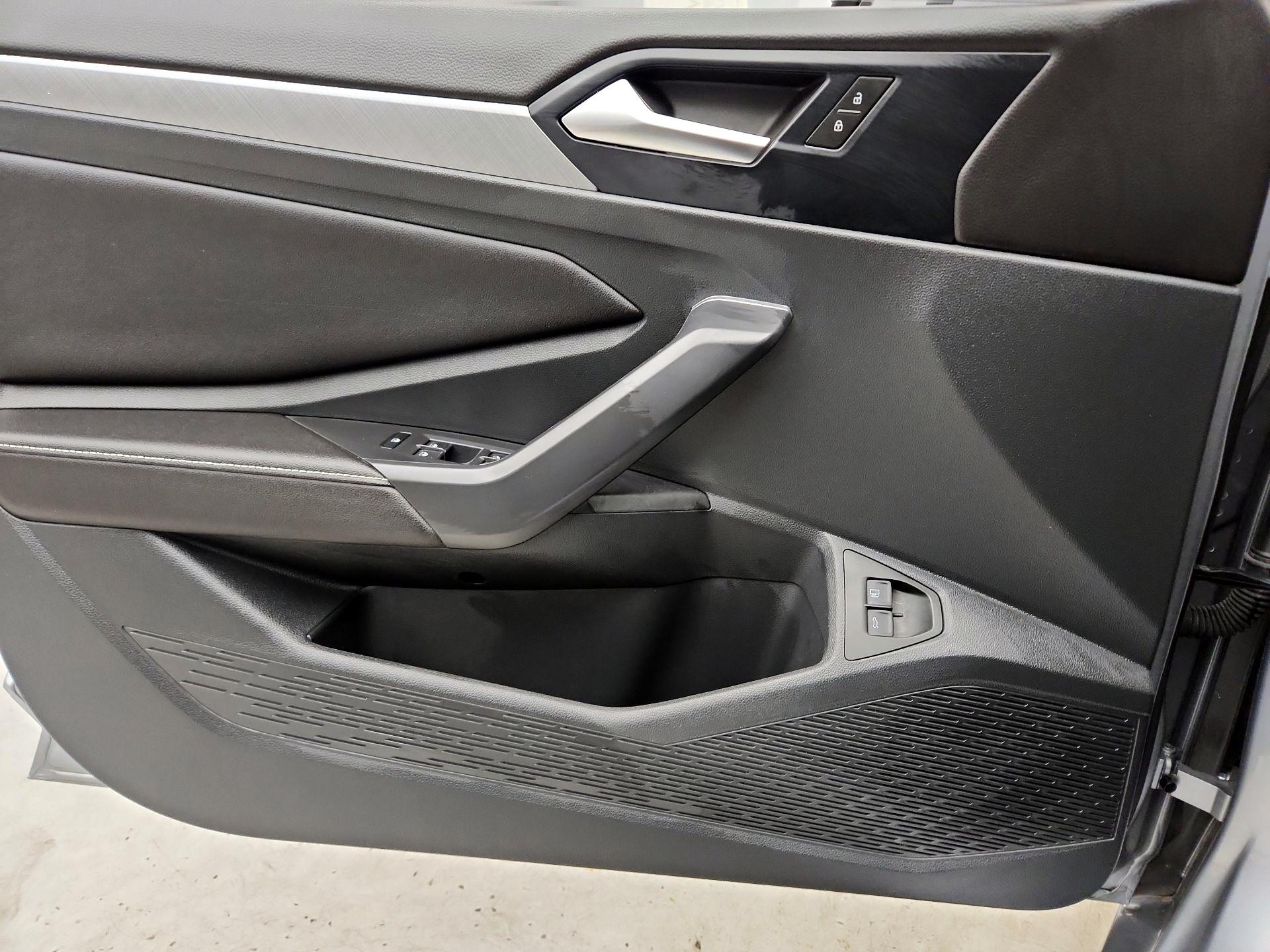 Thumbnail: 2024 Volkswagen Jetta - 12