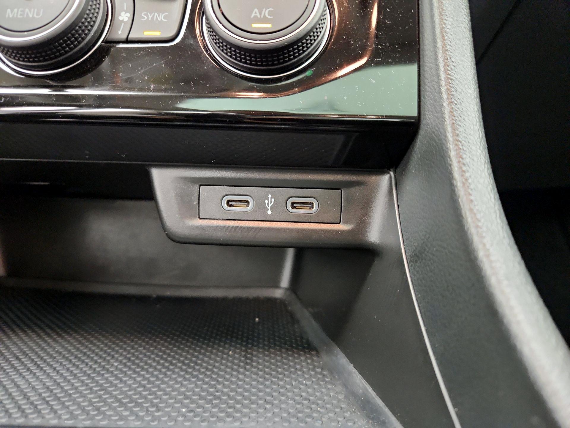 Thumbnail: 2024 Volkswagen Jetta - 18