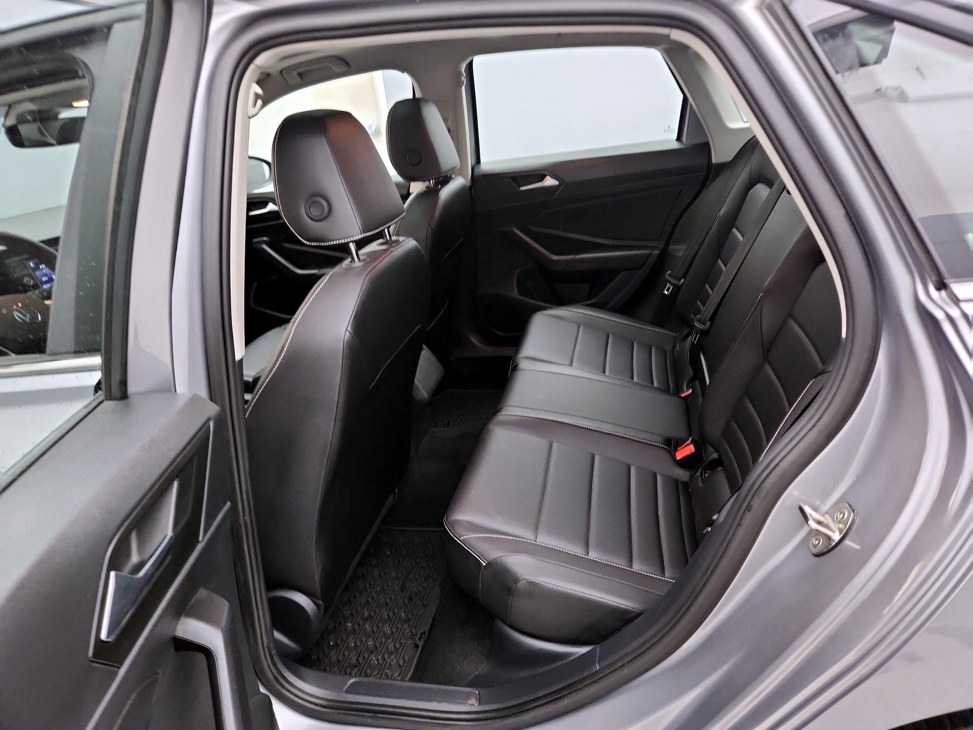 Thumbnail: 2024 Volkswagen Jetta - 20