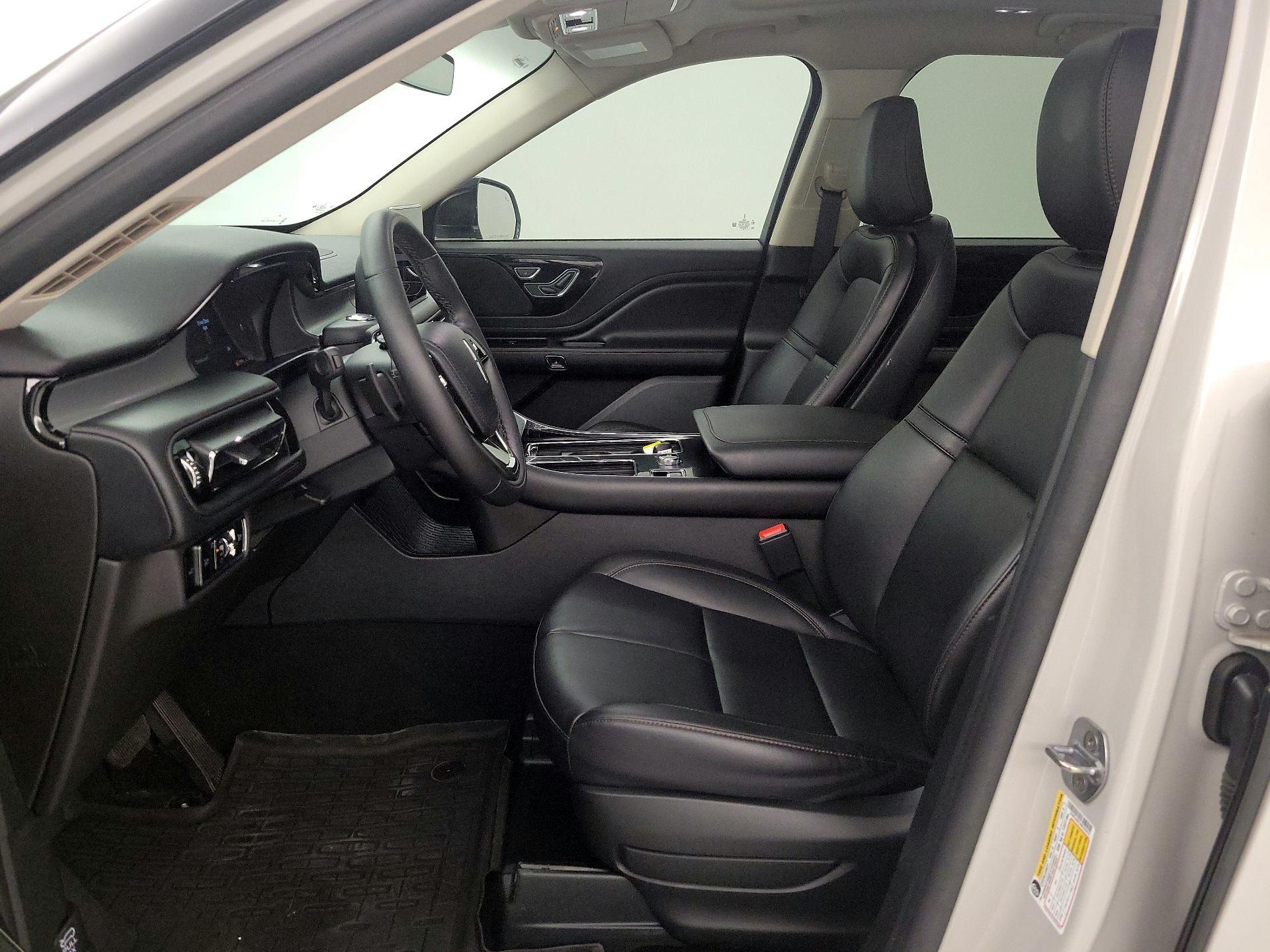 Thumbnail: 2024 Lincoln Aviator - 11