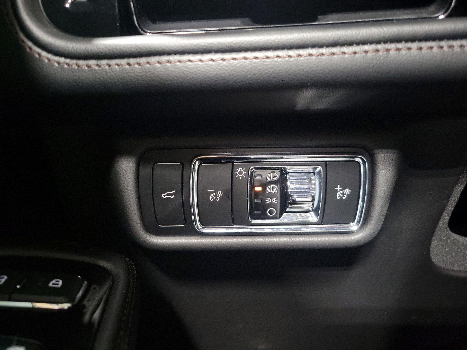 Thumbnail: 2024 Lincoln Aviator - 13