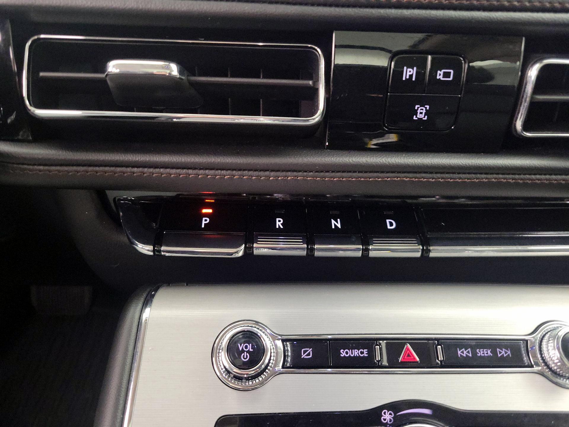 Thumbnail: 2024 Lincoln Aviator - 18