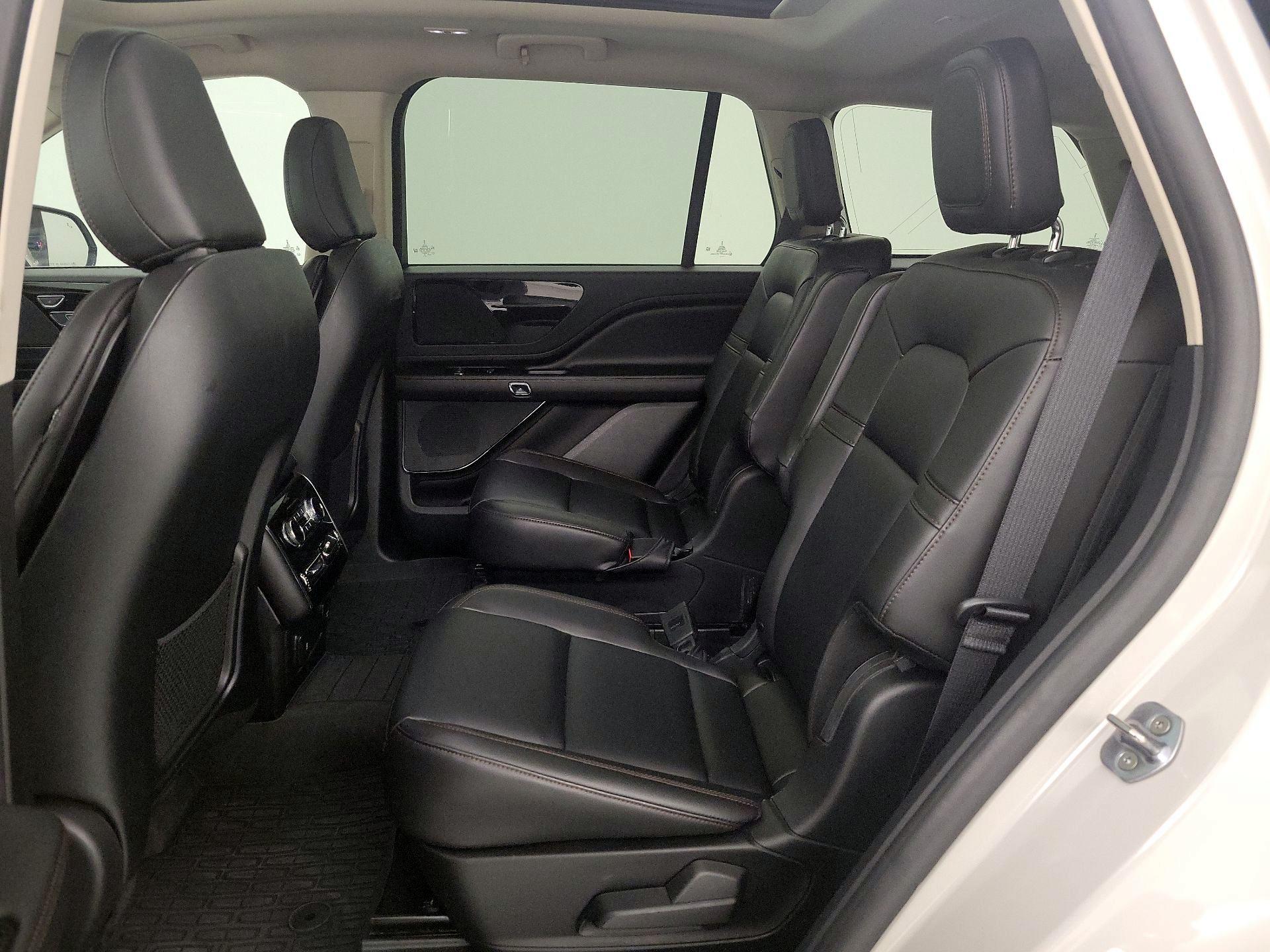 Thumbnail: 2024 Lincoln Aviator - 20