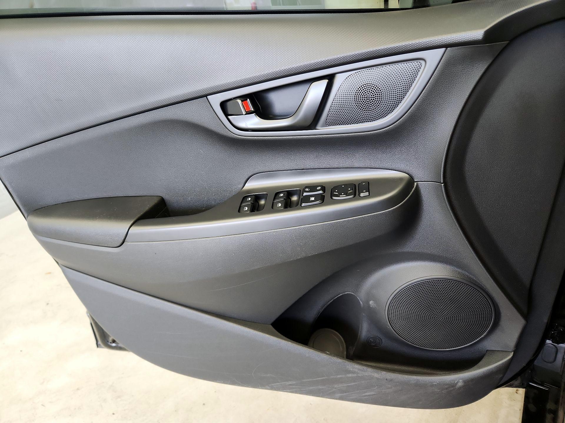 Thumbnail: 2023 Hyundai Kona - 12