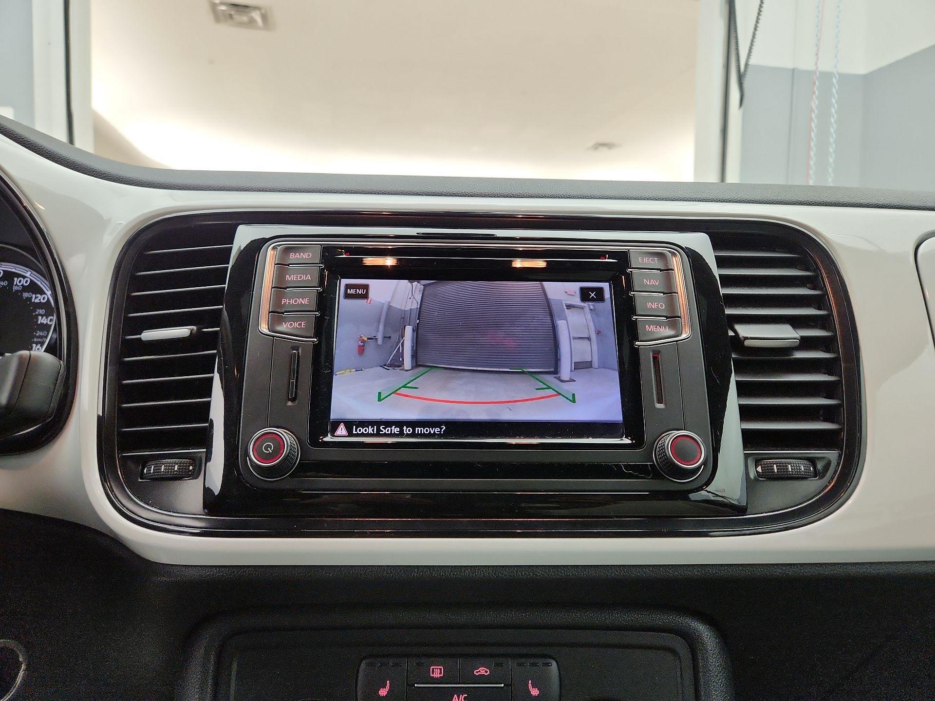 Thumbnail: 2017 Volkswagen Beetle - 15