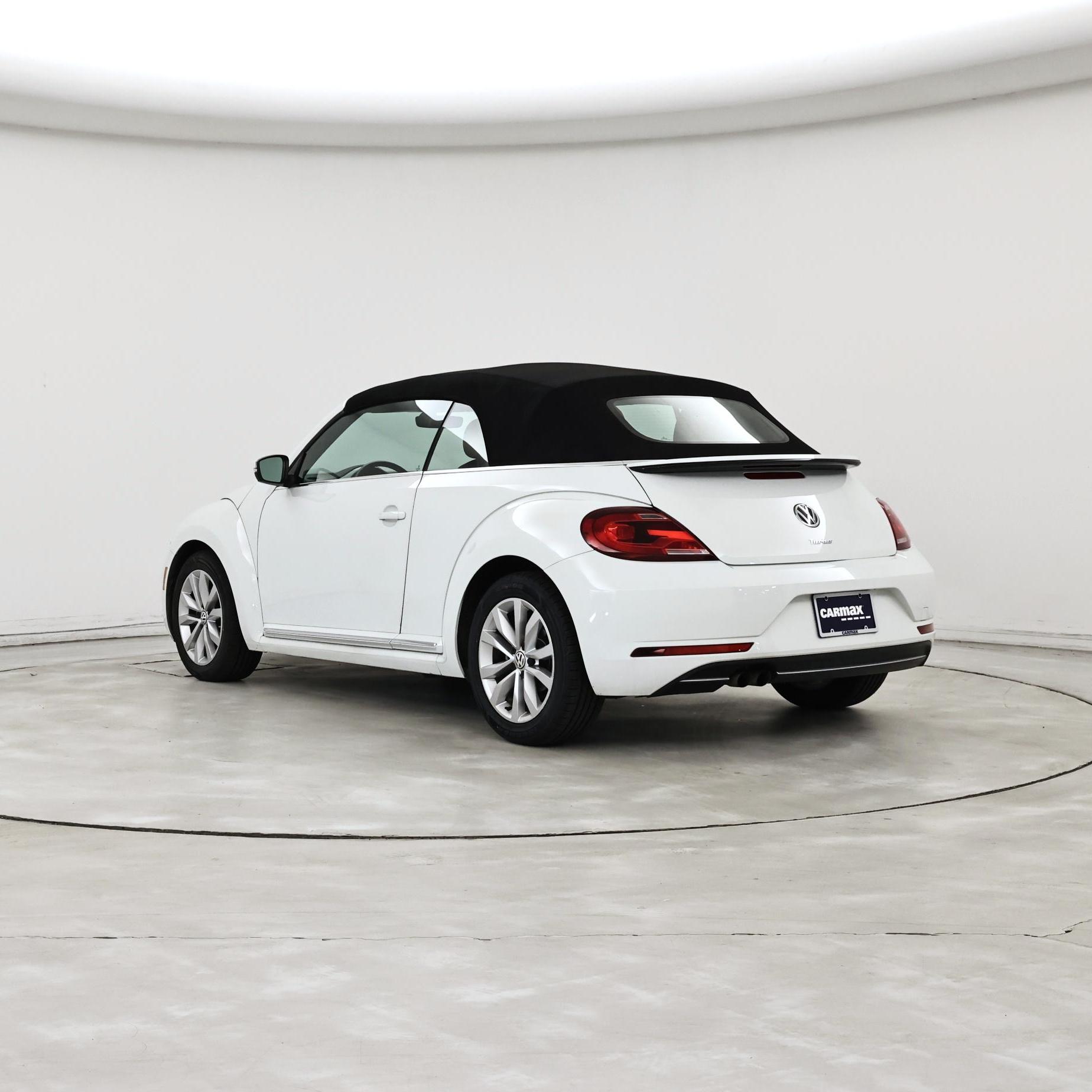 Thumbnail: 2017 Volkswagen Beetle - 2