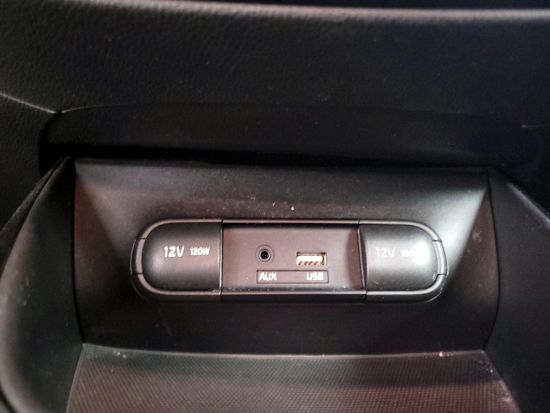 Thumbnail: 2015 Kia Soul - 17