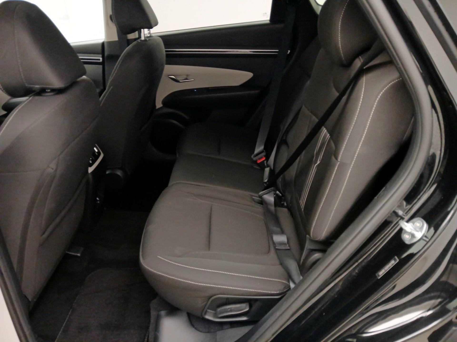 Thumbnail: 2023 Hyundai Tucson - 19