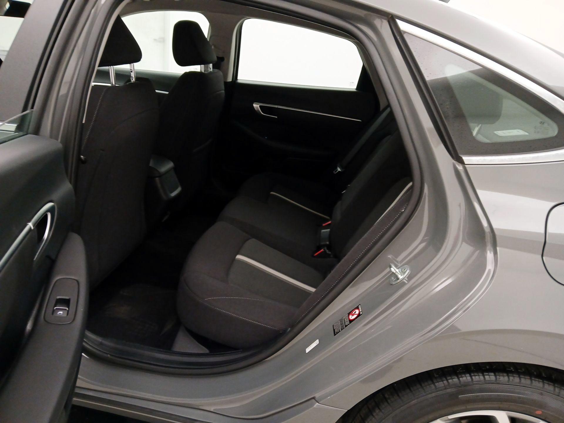 Thumbnail: 2022 Hyundai Sonata - 19