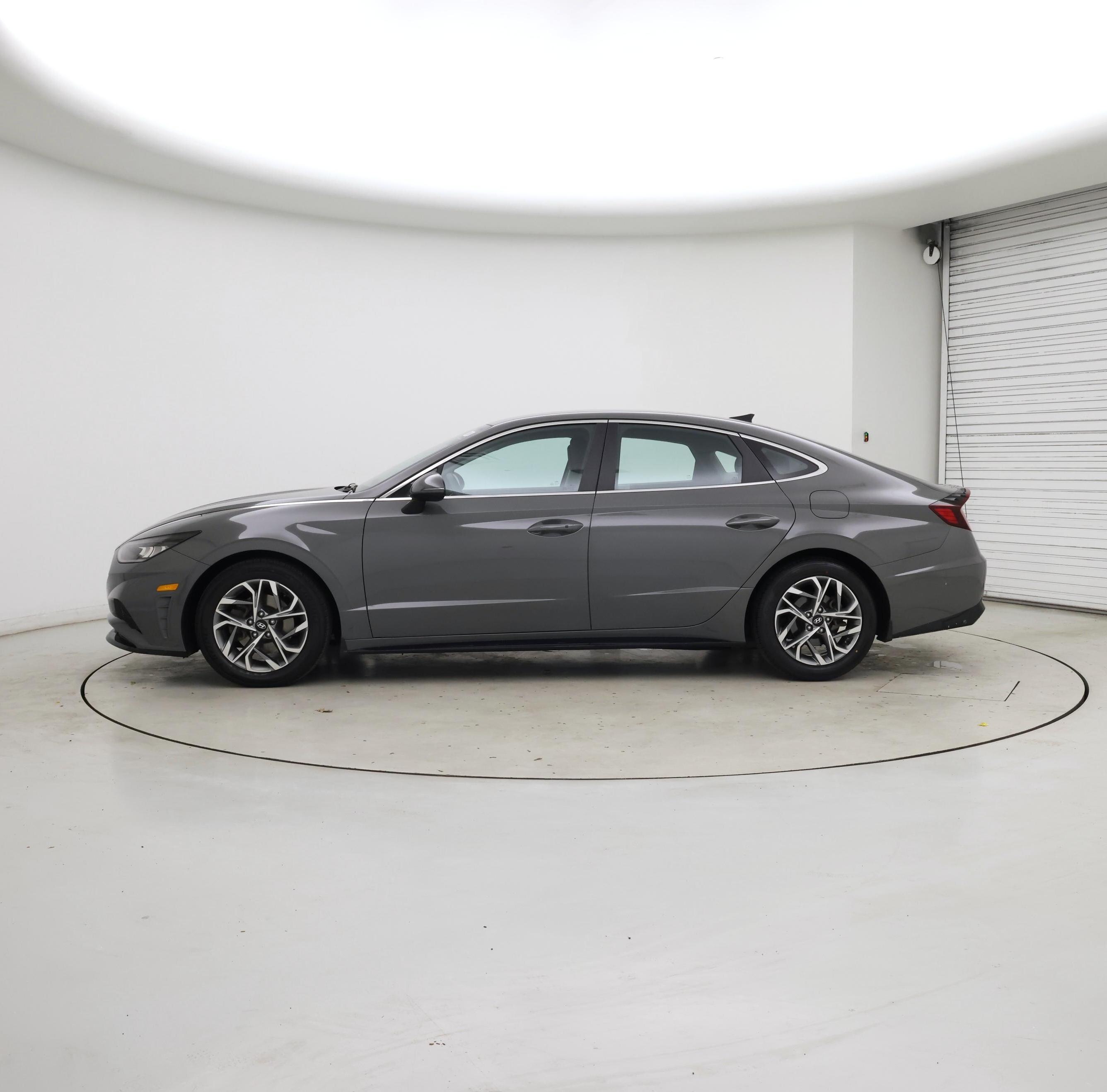 Thumbnail: 2022 Hyundai Sonata - 3