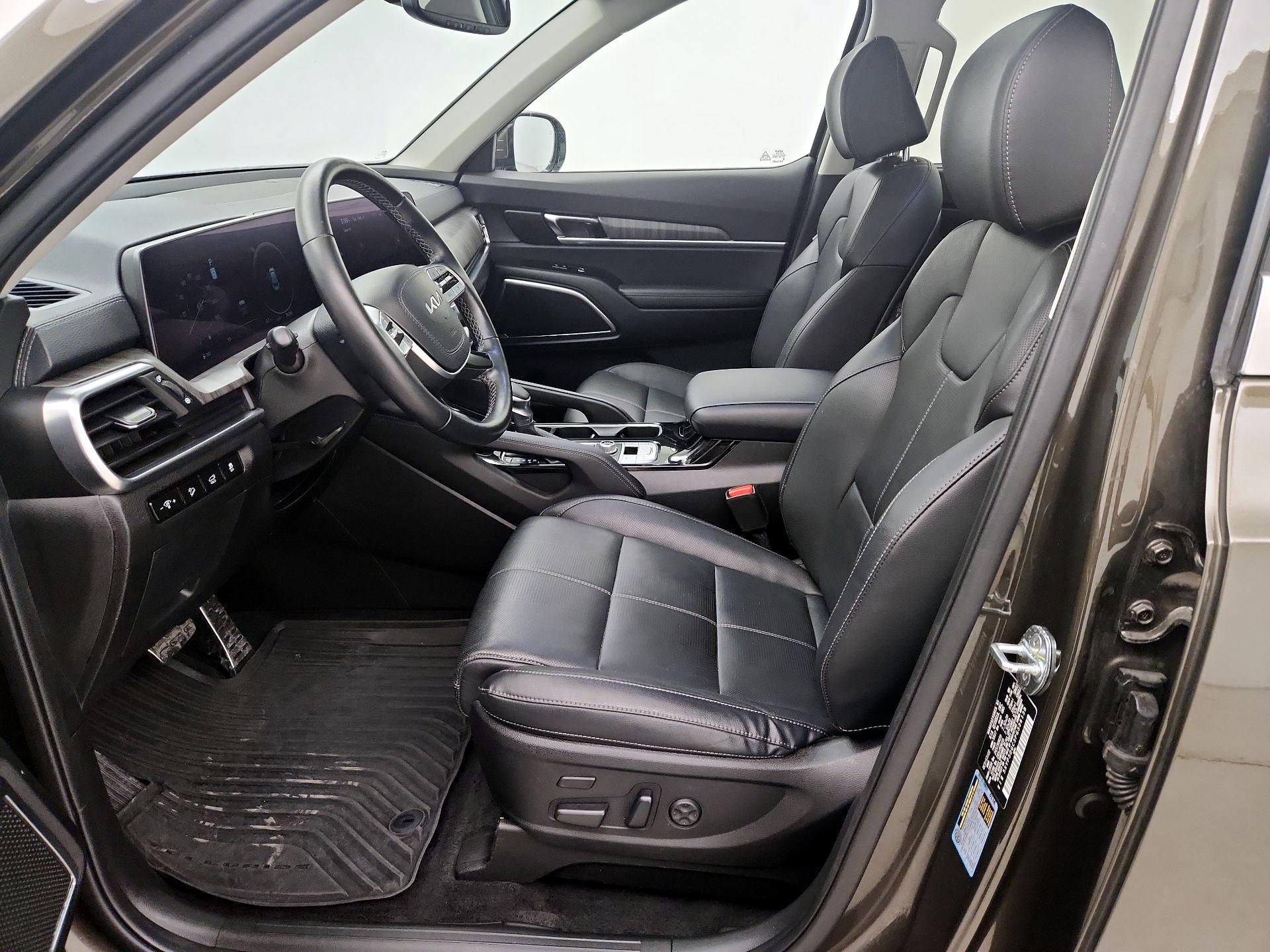 Thumbnail: 2023 Kia Telluride - 11