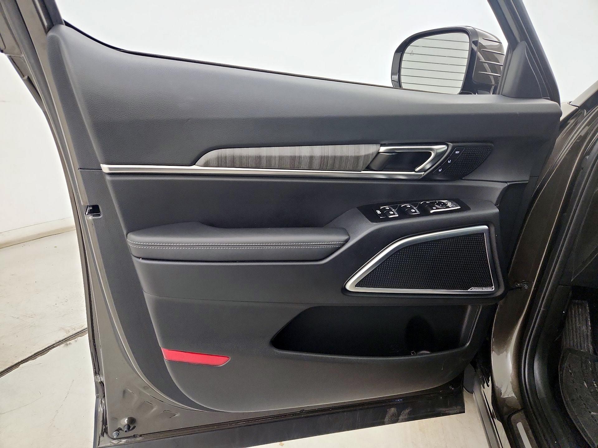 Thumbnail: 2023 Kia Telluride - 12