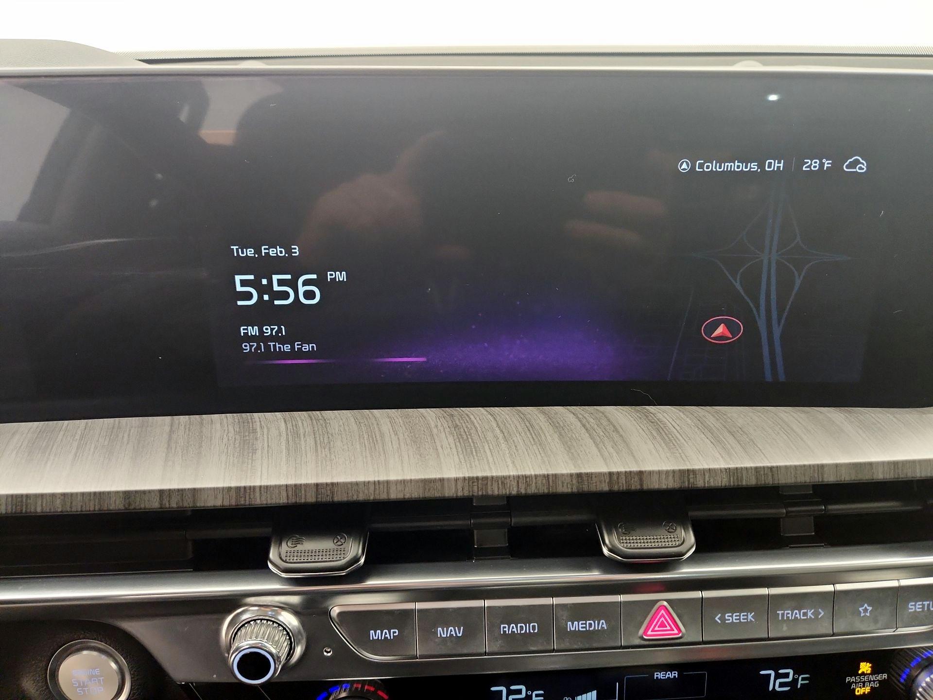 Thumbnail: 2023 Kia Telluride - 16