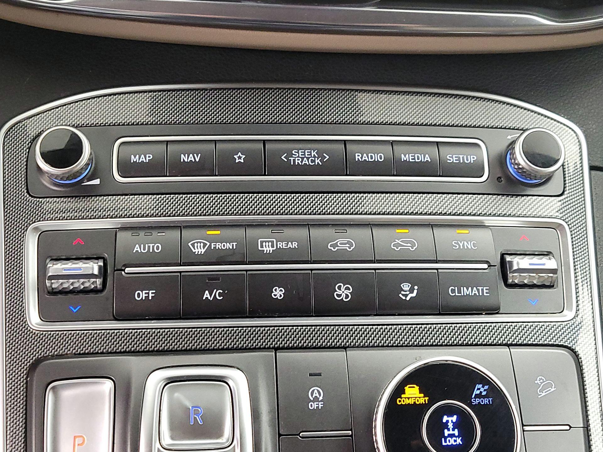 Thumbnail: 2023 Hyundai Santa Fe - 17