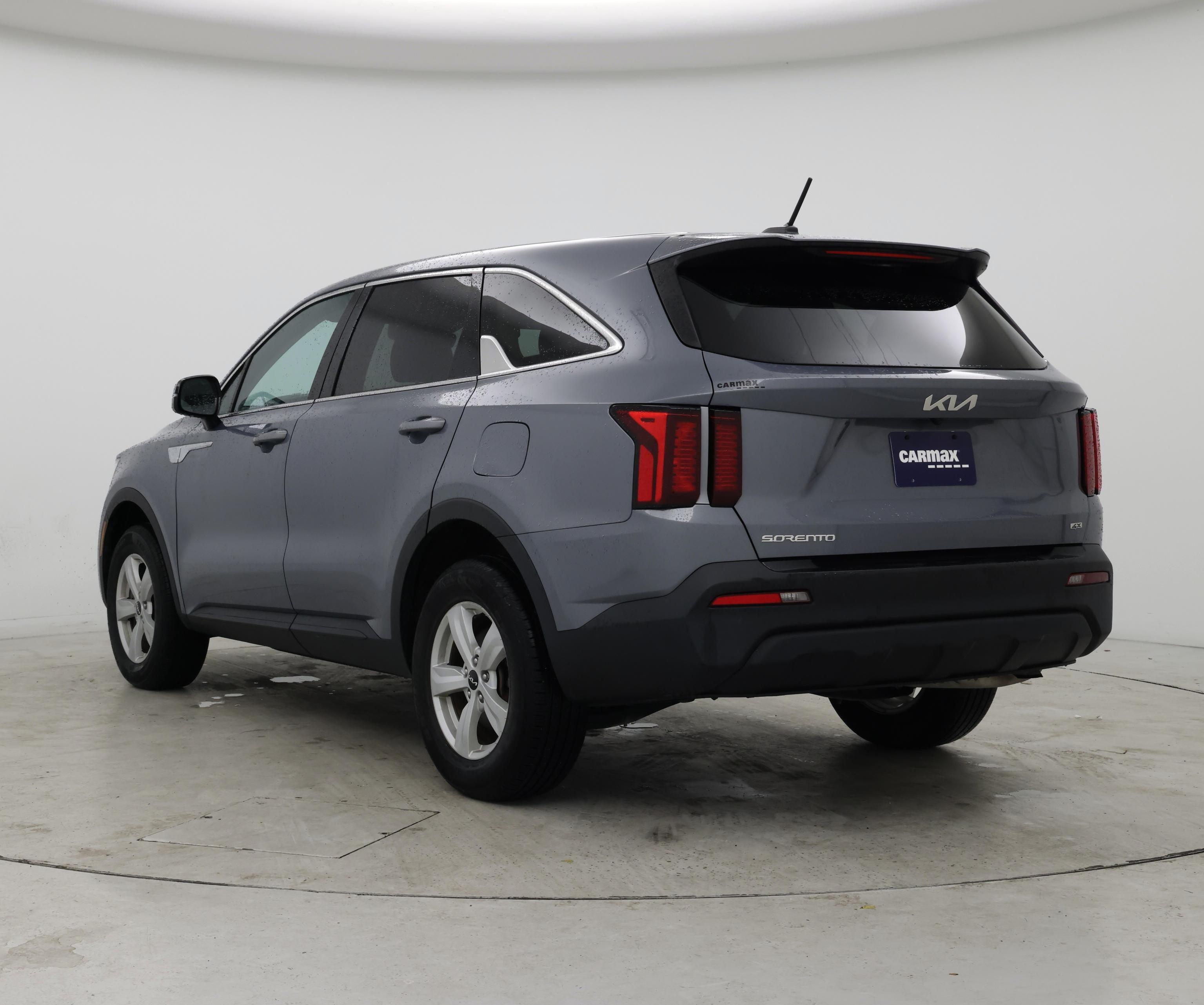 Thumbnail: 2023 Kia Sorento - 2