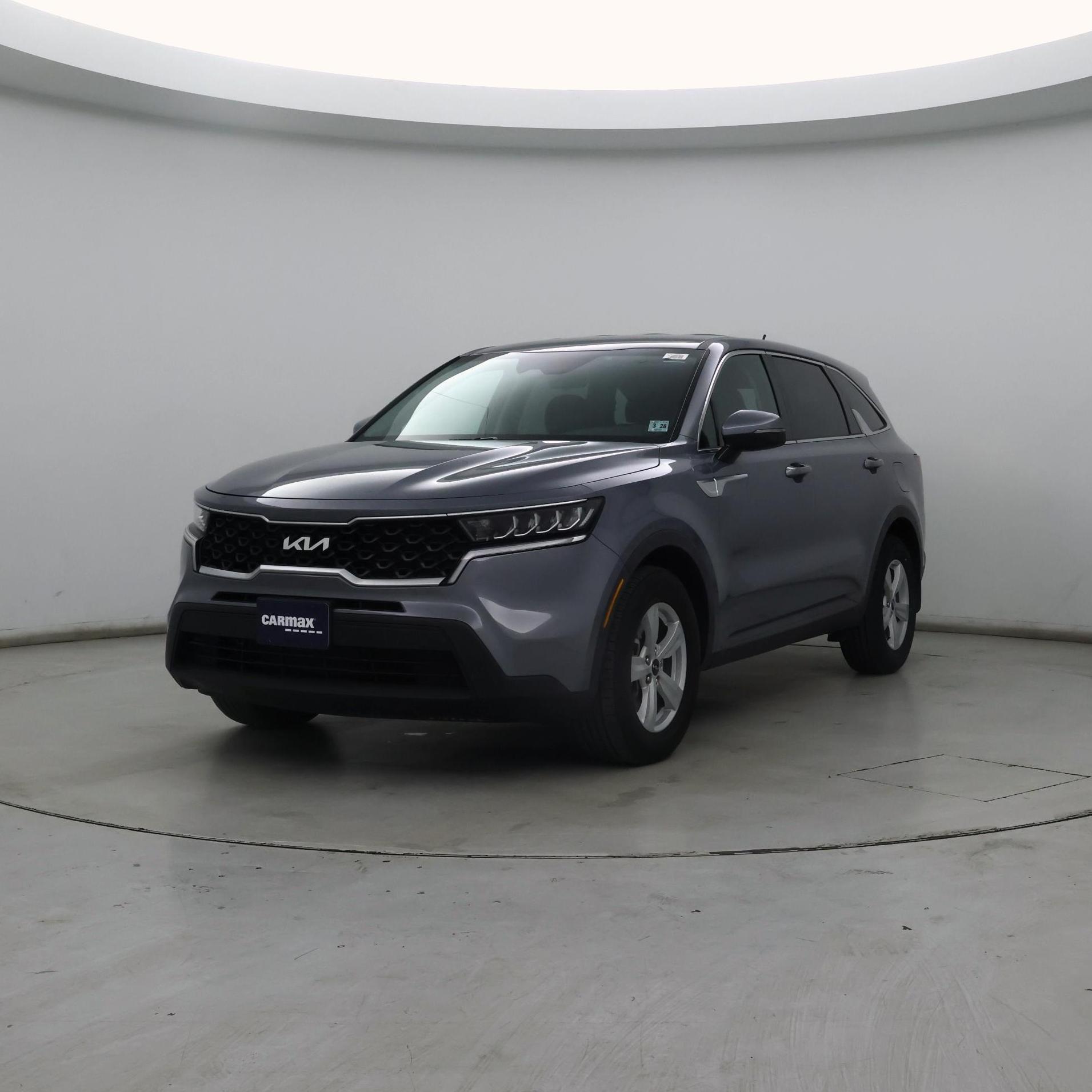 Thumbnail: 2023 Kia Sorento - 4
