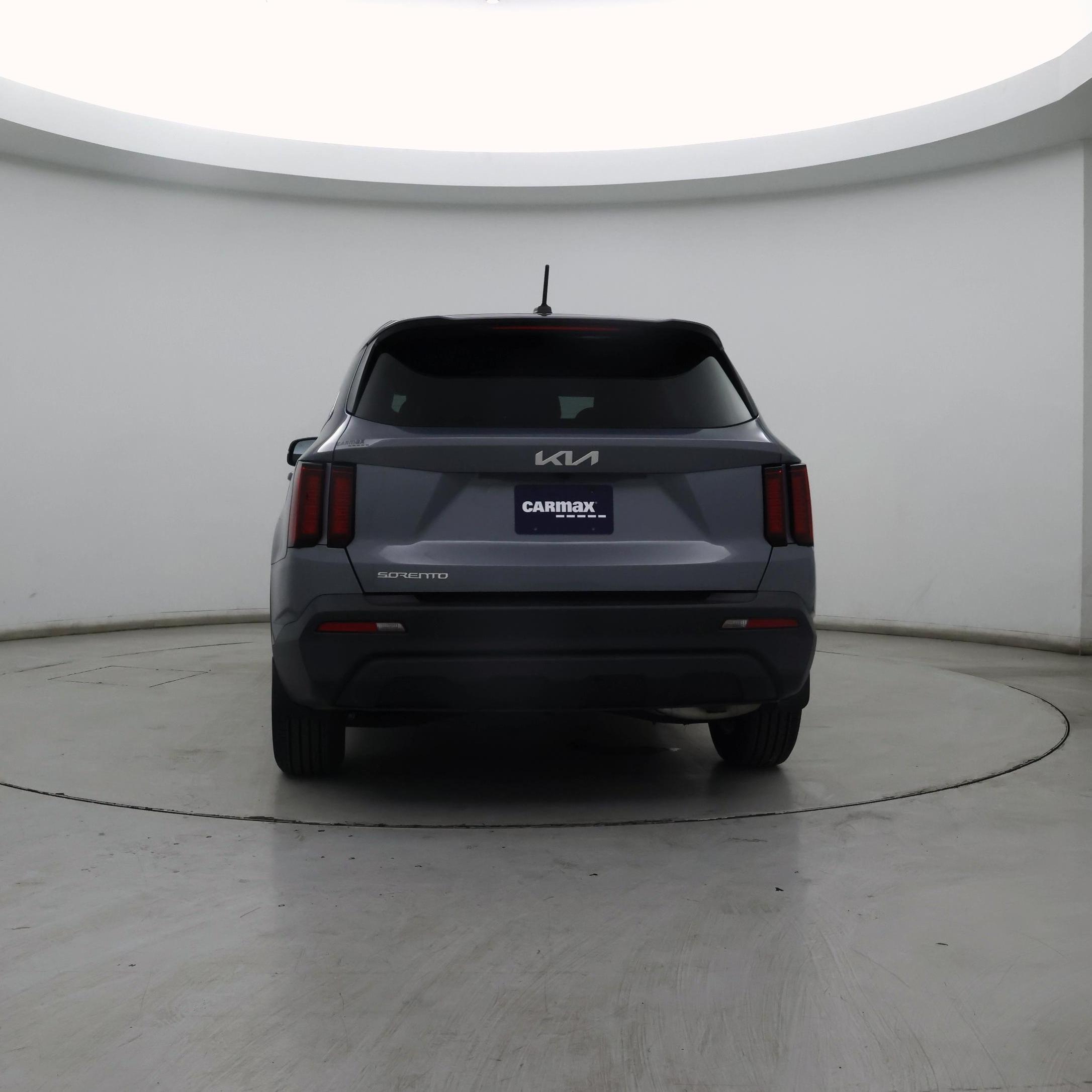 Thumbnail: 2023 Kia Sorento - 6