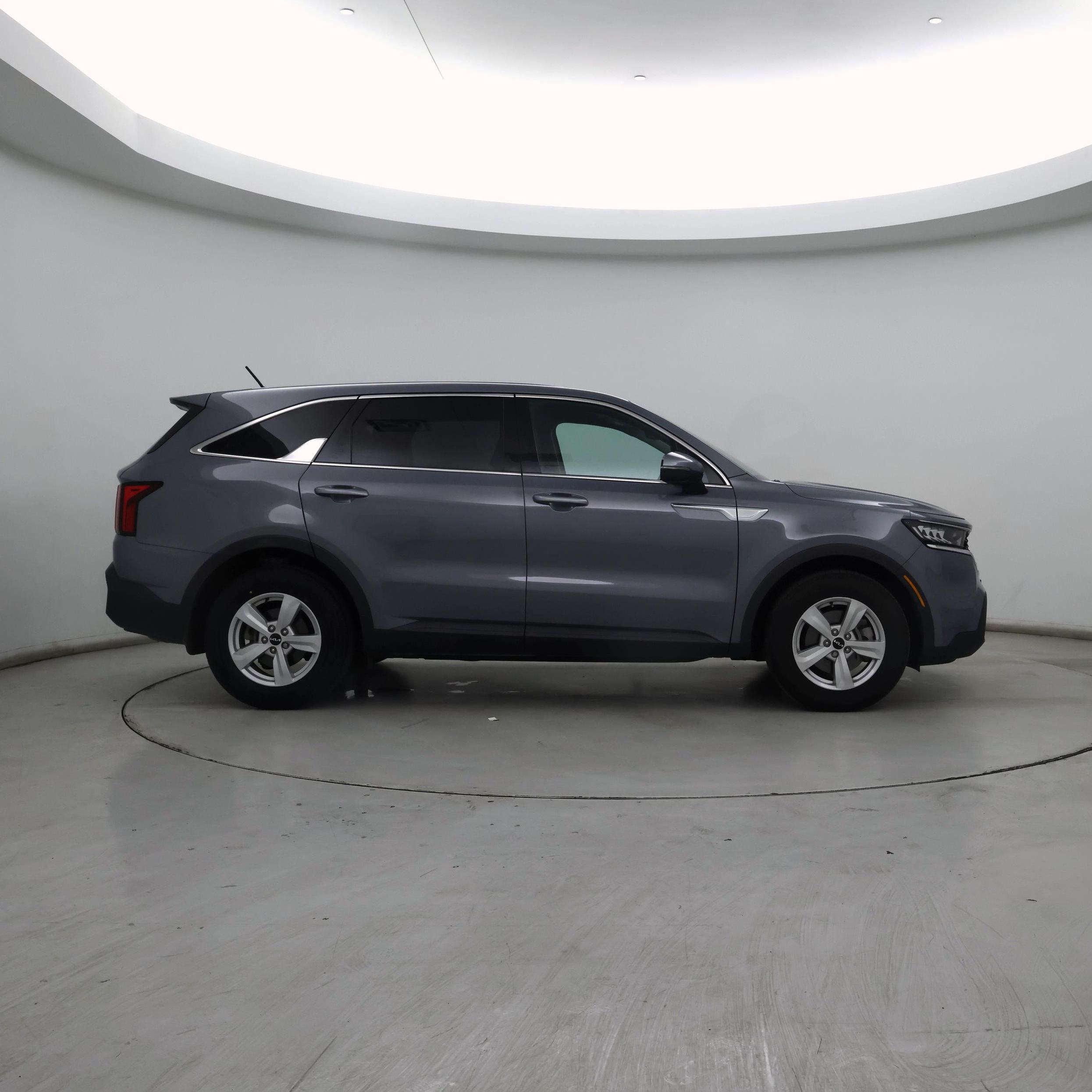 Thumbnail: 2023 Kia Sorento - 7