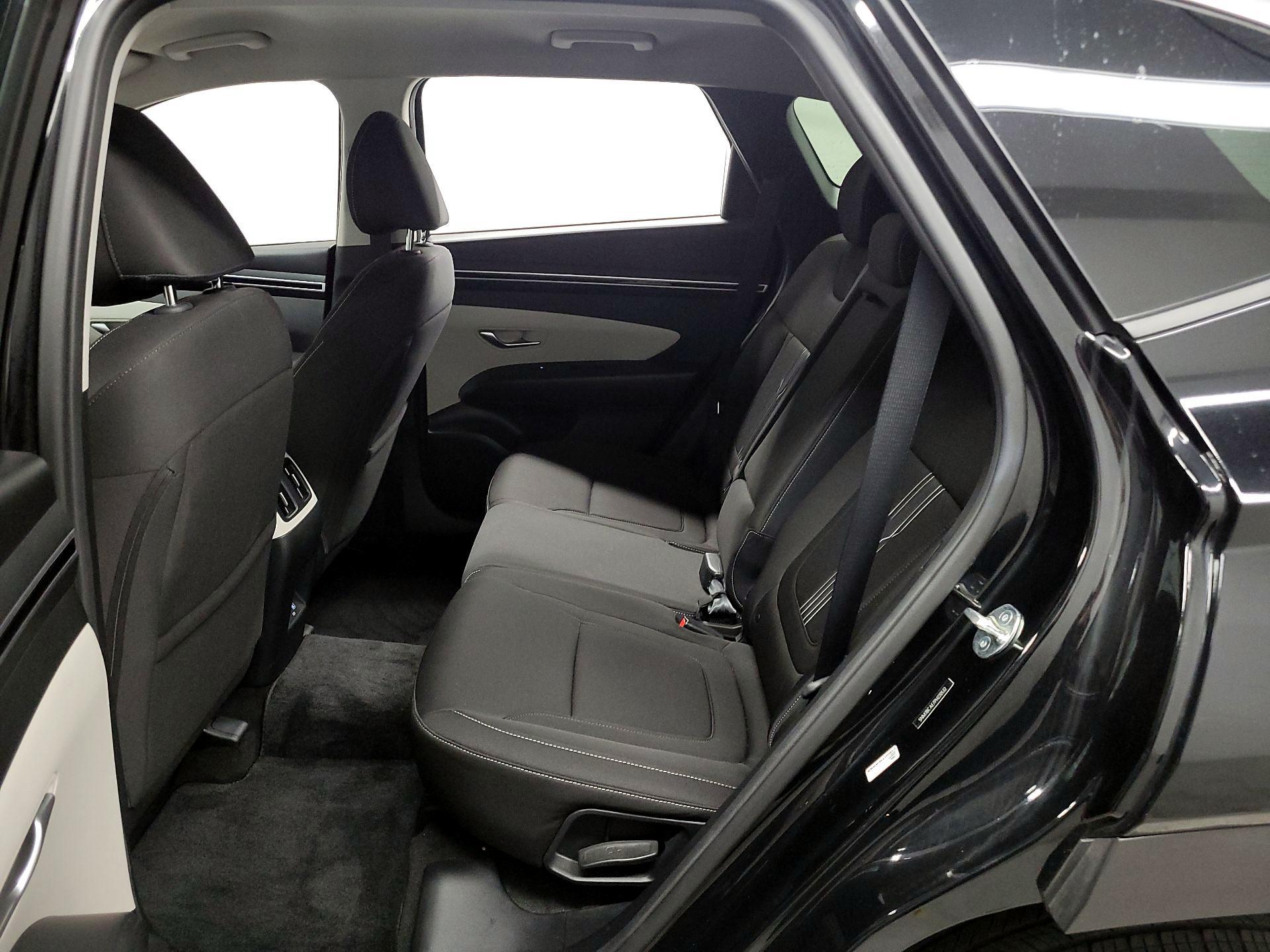 Thumbnail: 2023 Hyundai Tucson - 16