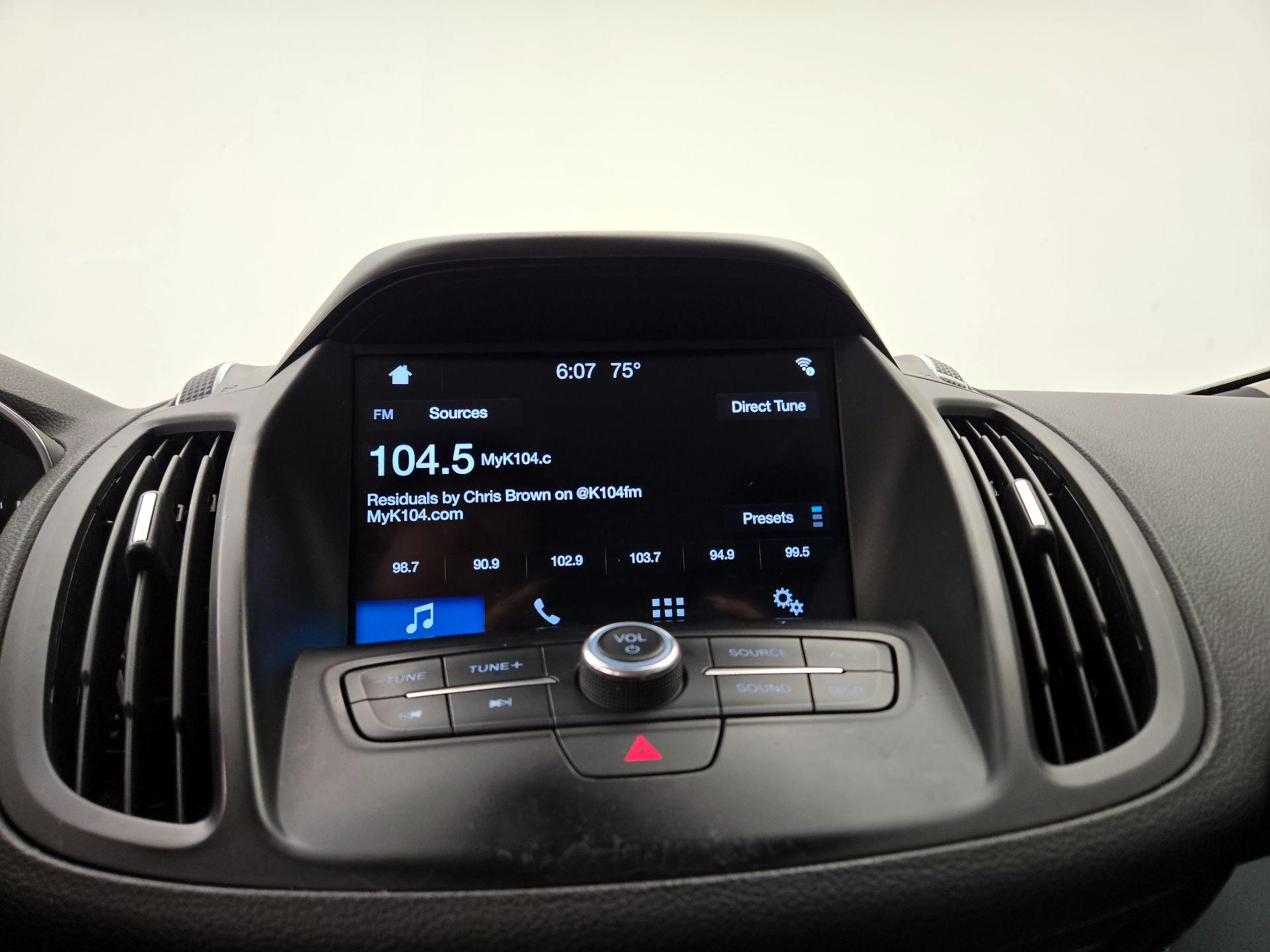 Thumbnail: 2018 Ford Escape - 15