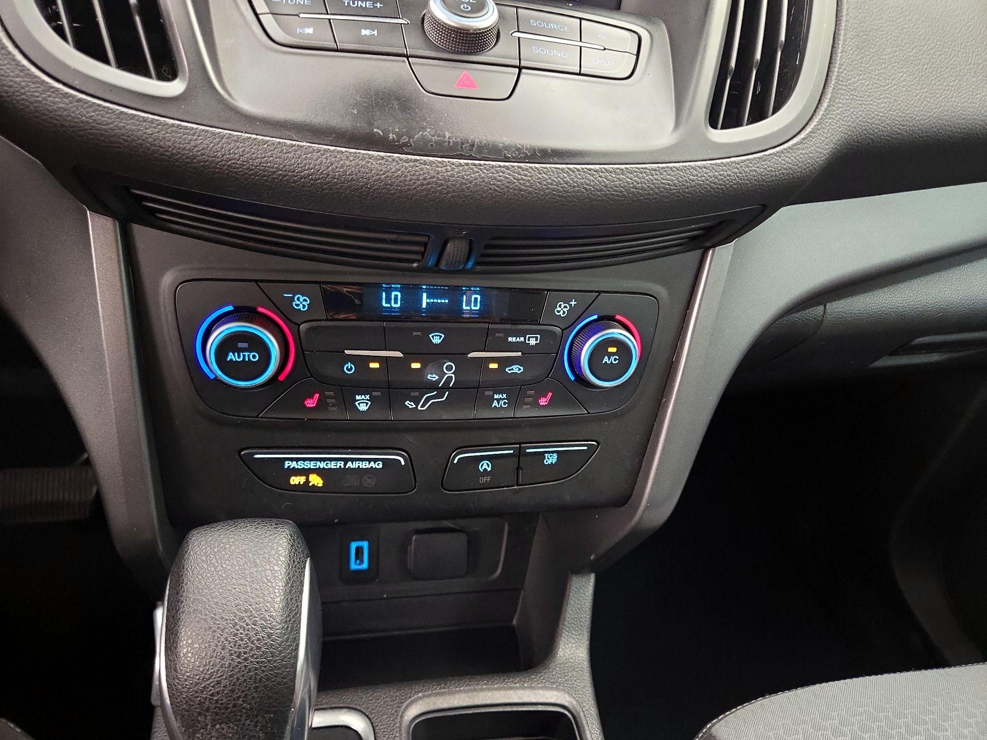 Thumbnail: 2018 Ford Escape - 16