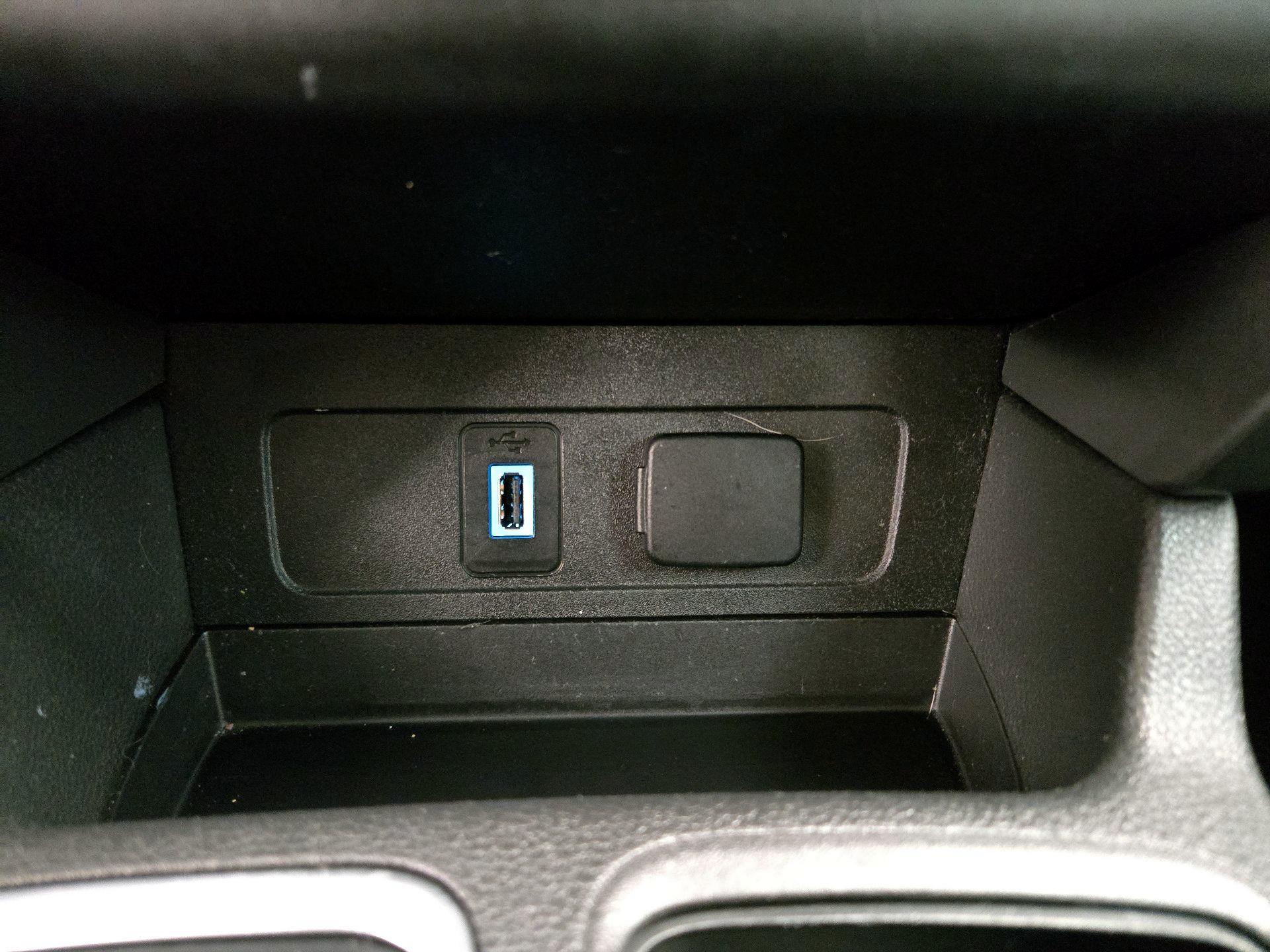 Thumbnail: 2018 Ford Escape - 18