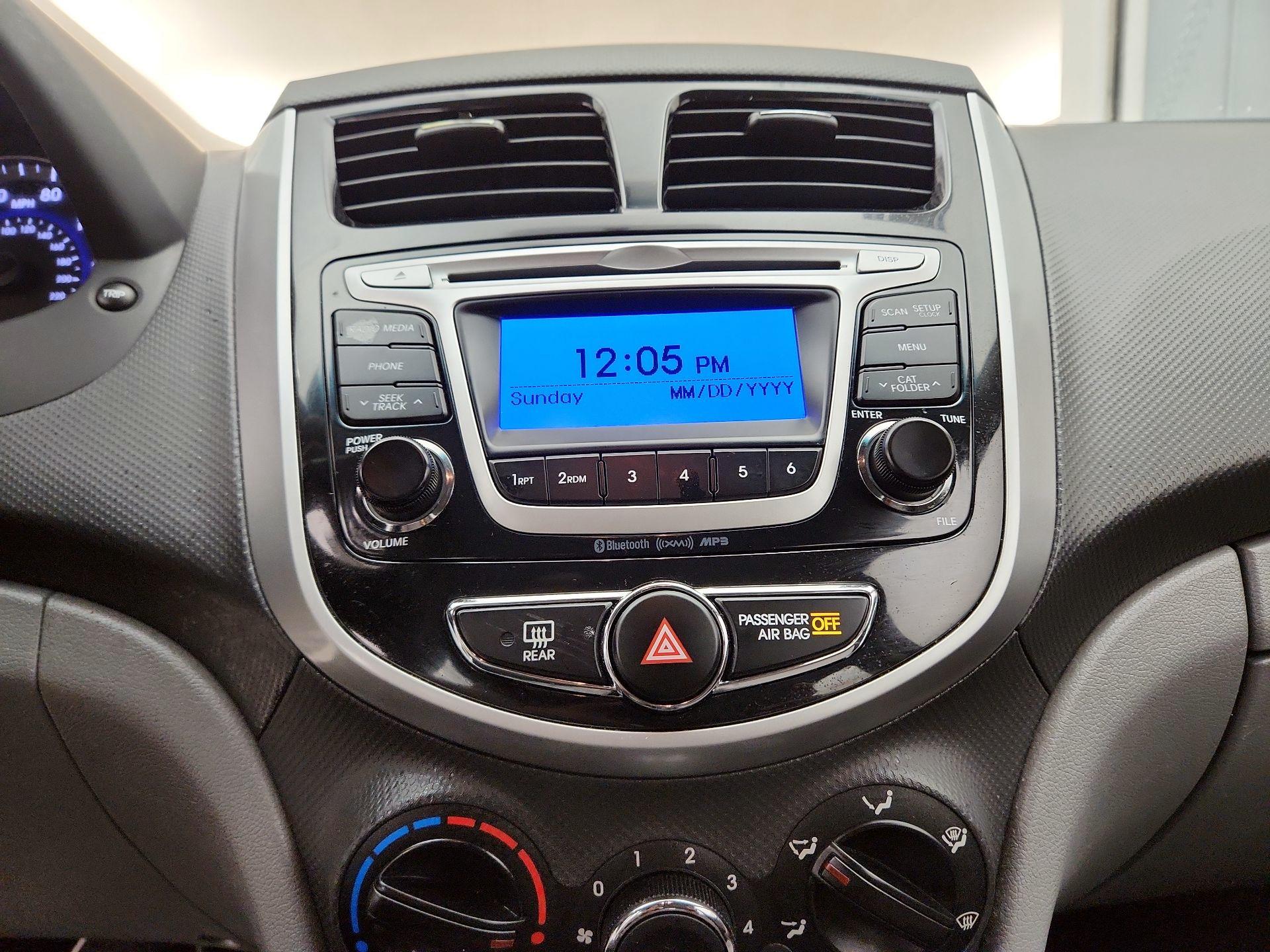 Thumbnail: 2014 Hyundai Accent - 14