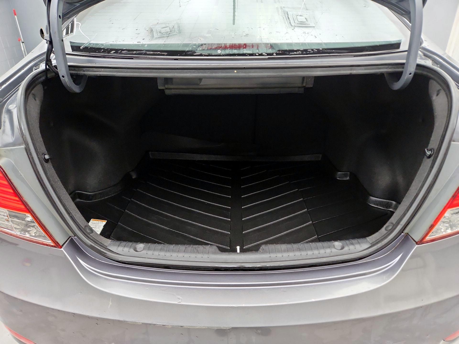 Thumbnail: 2014 Hyundai Accent - 19