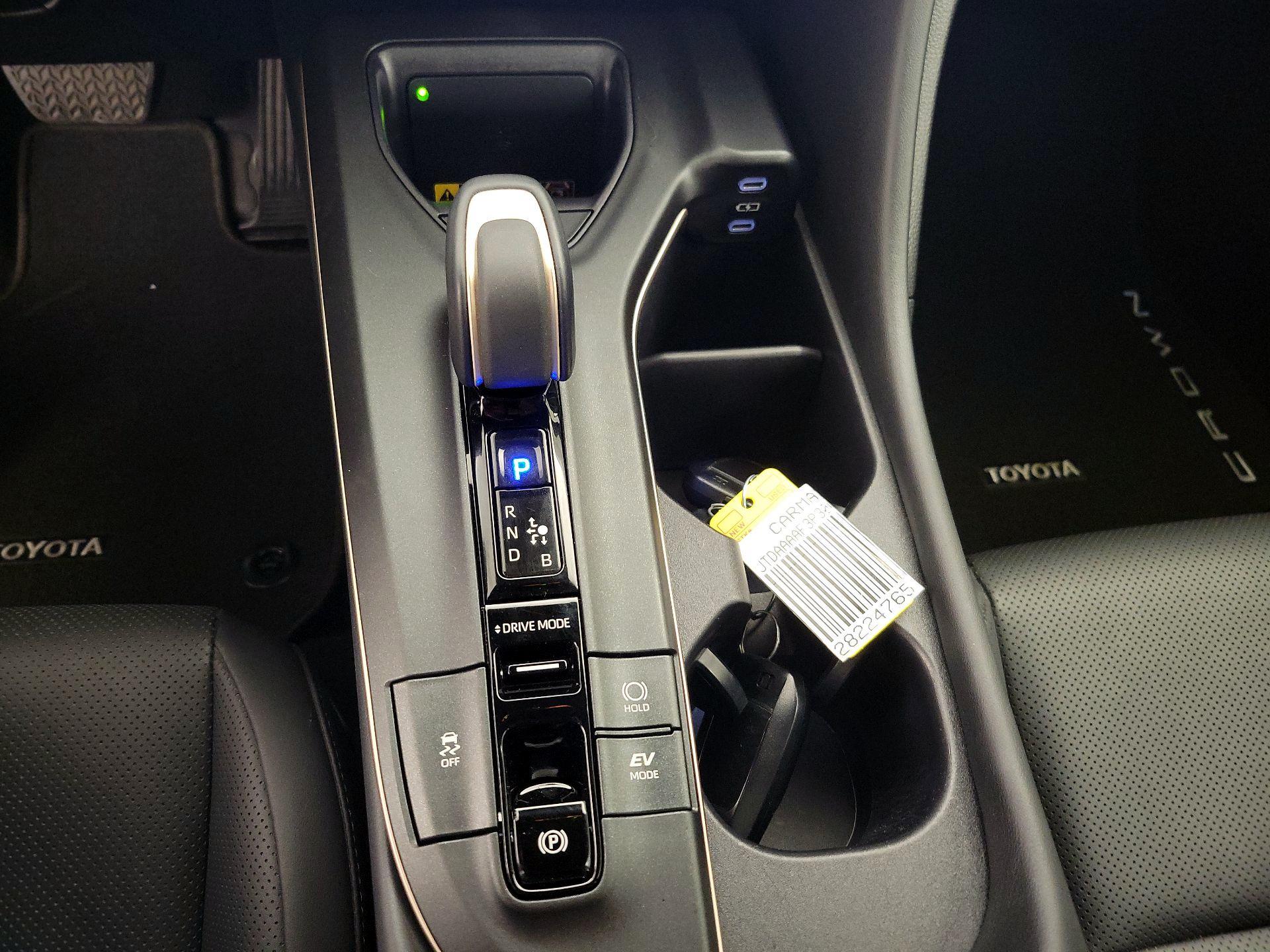 Thumbnail: 2023 Toyota Crown - 17