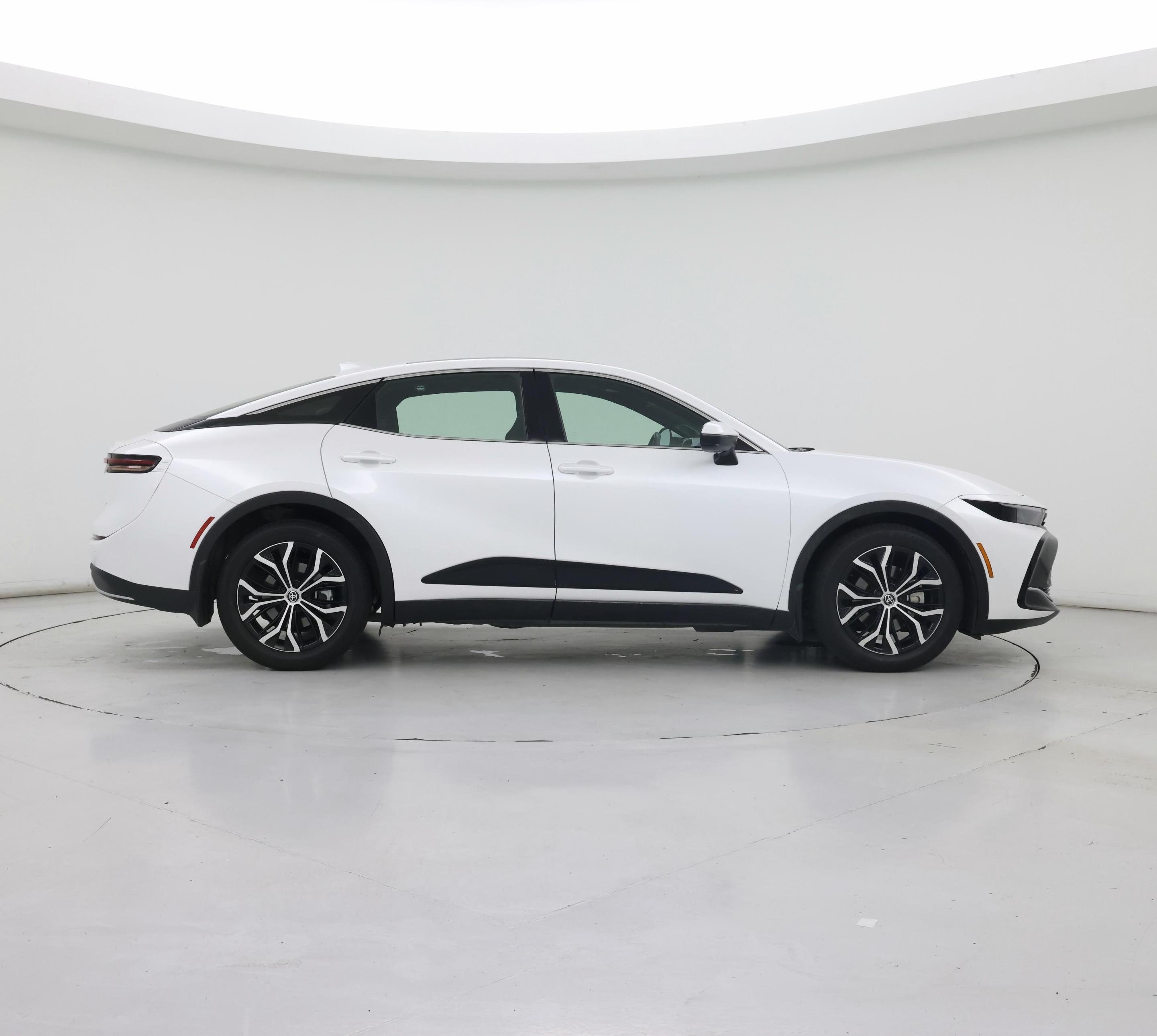 Thumbnail: 2023 Toyota Crown - 7