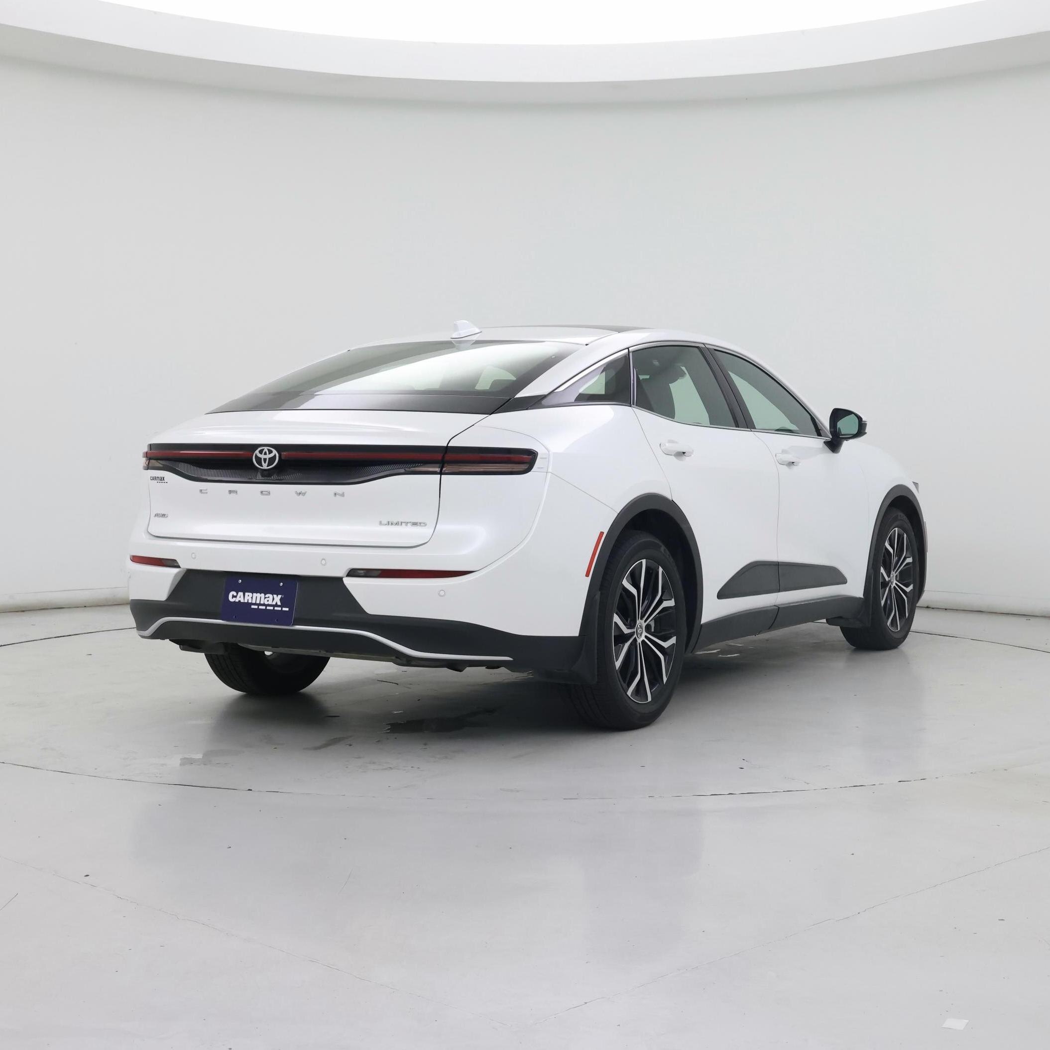 Thumbnail: 2023 Toyota Crown - 8