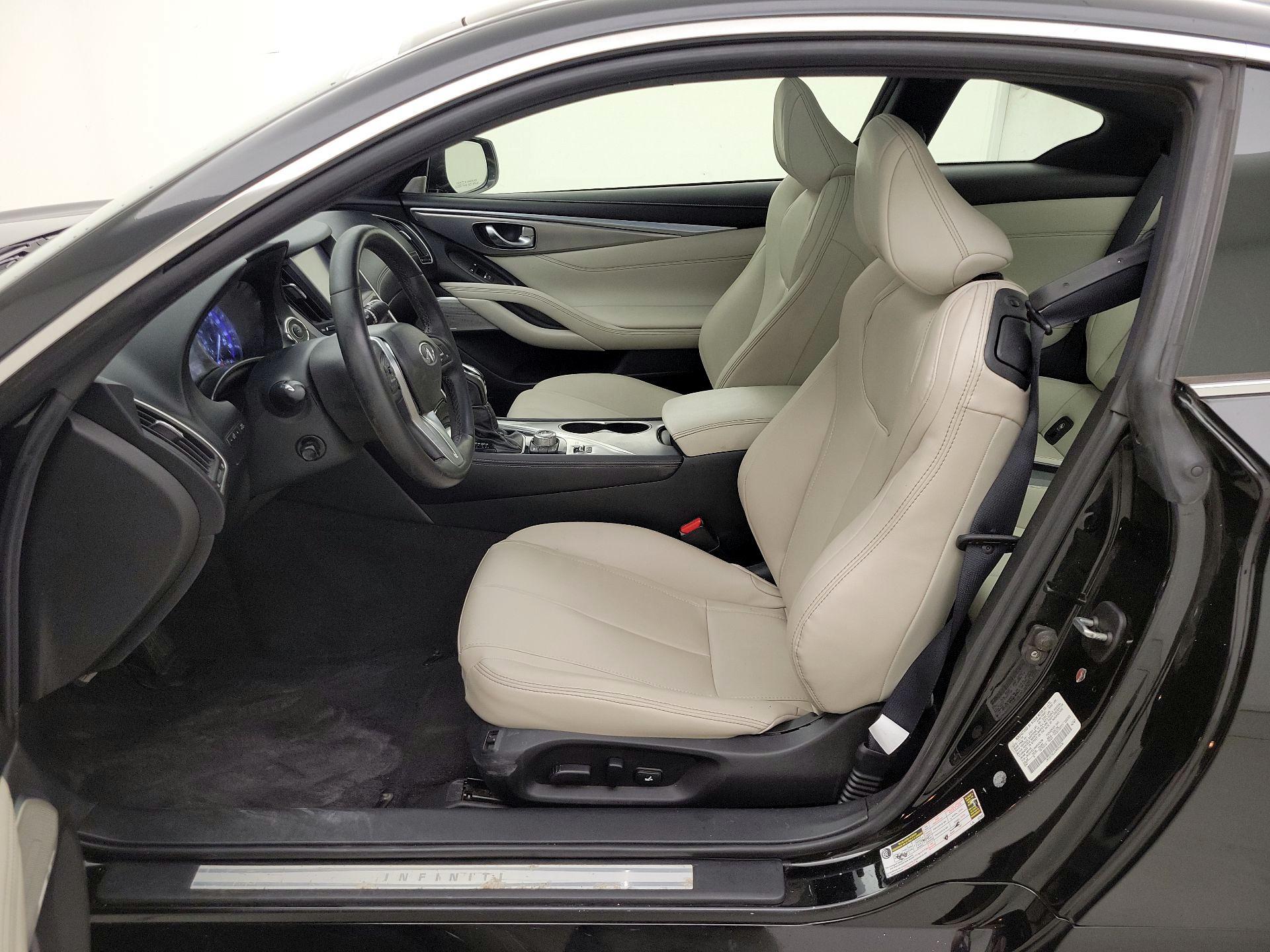 Thumbnail: 2017 INFINITI Q60 - 11