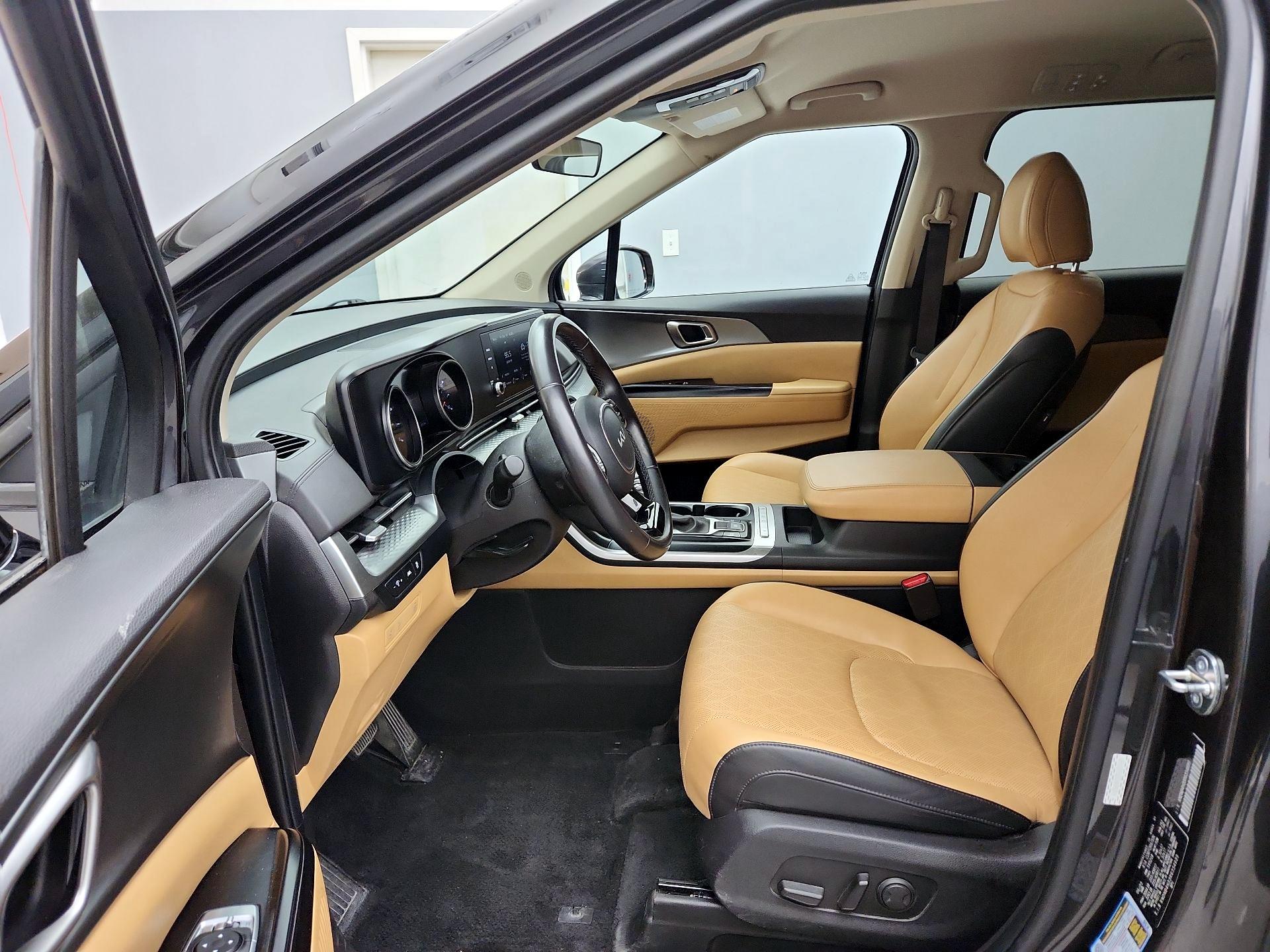 Thumbnail: 2024 Kia Carnival - 11