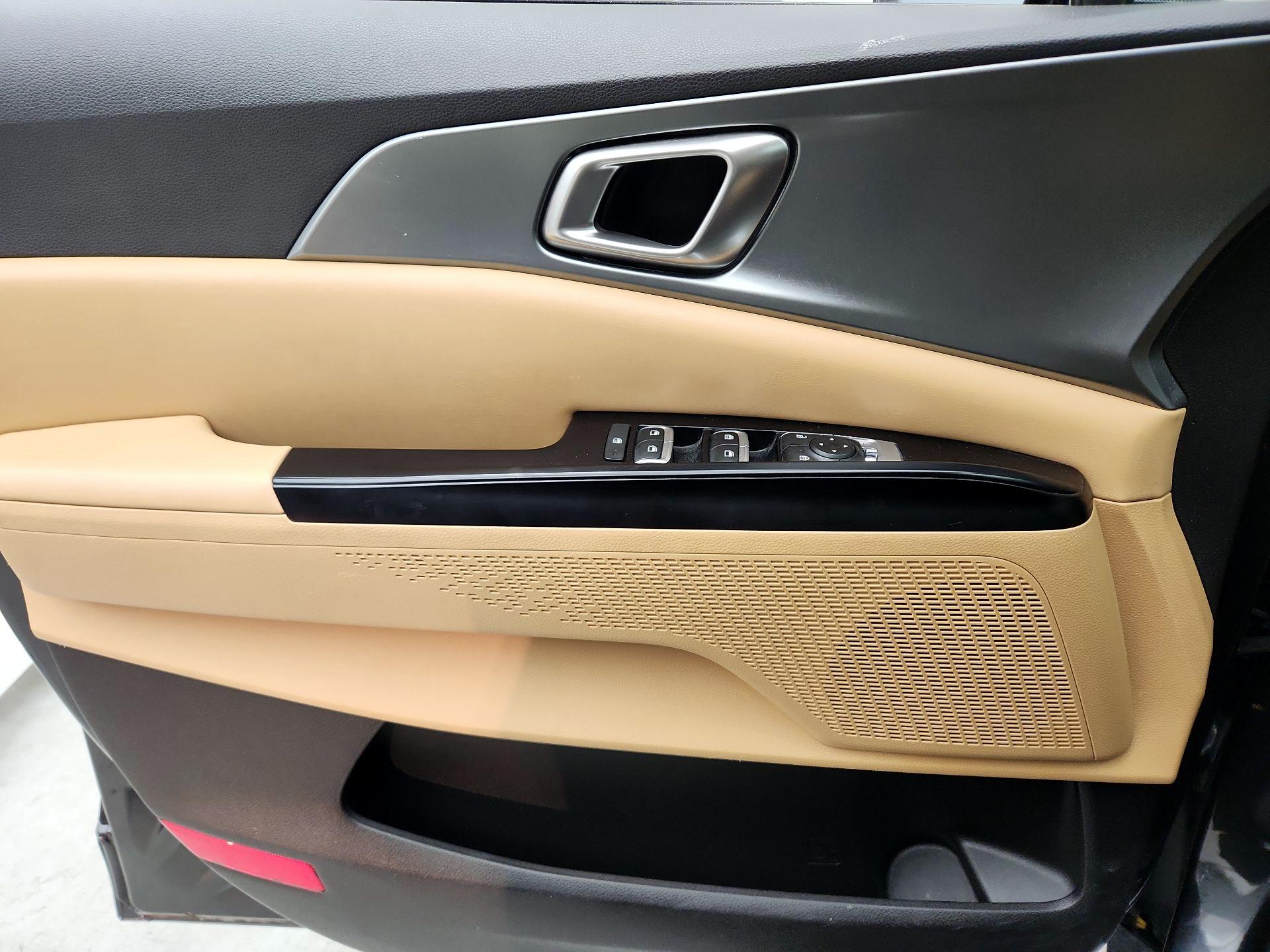 Thumbnail: 2024 Kia Carnival - 12