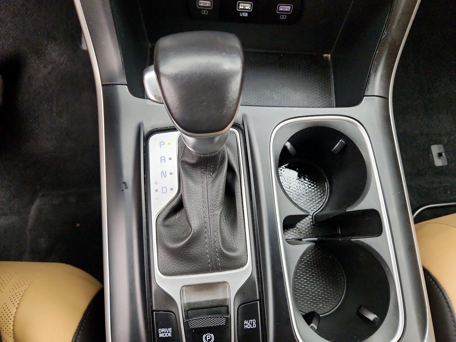 Thumbnail: 2024 Kia Carnival - 17