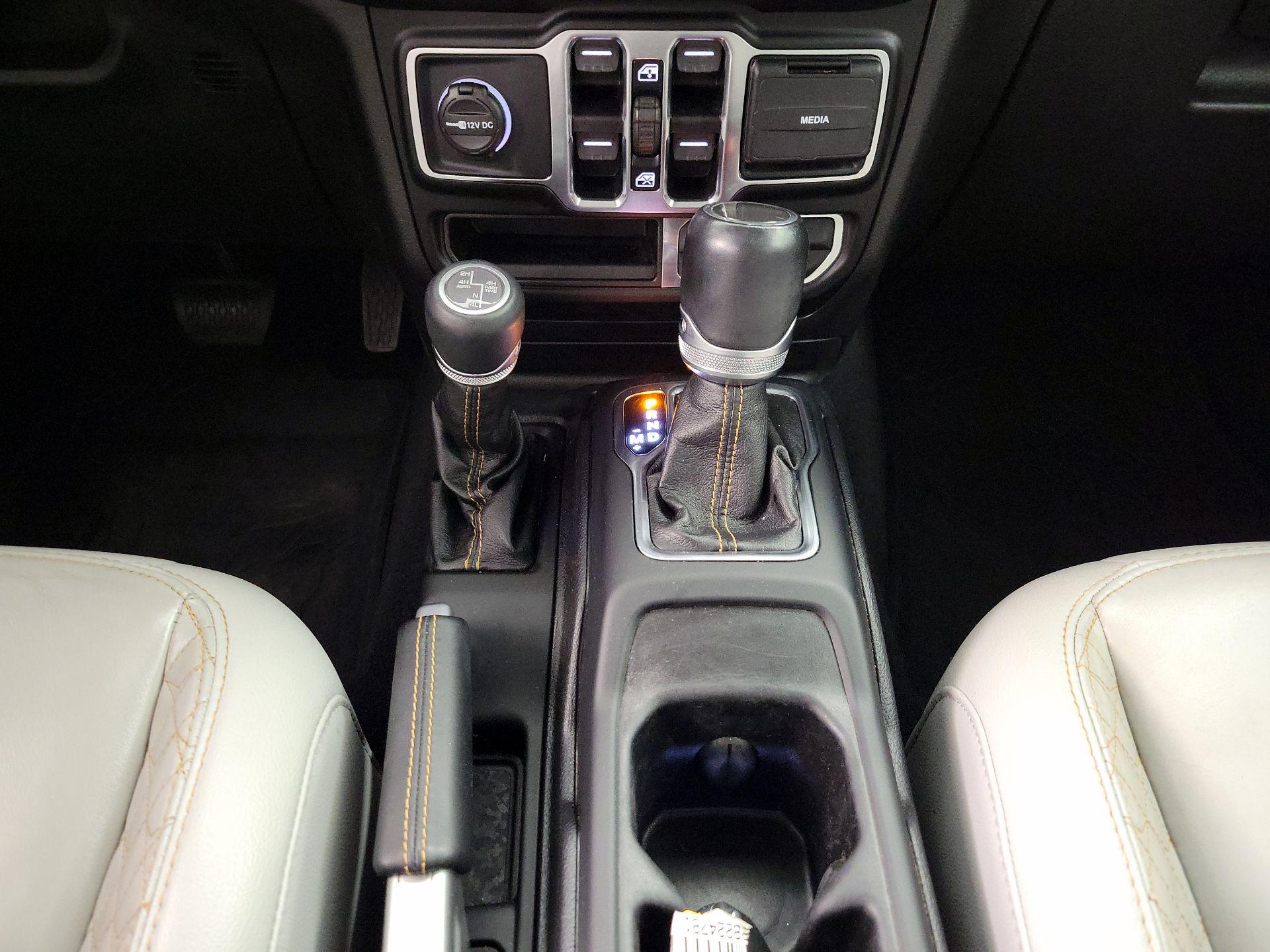 Thumbnail: 2021 Jeep Gladiator - 18