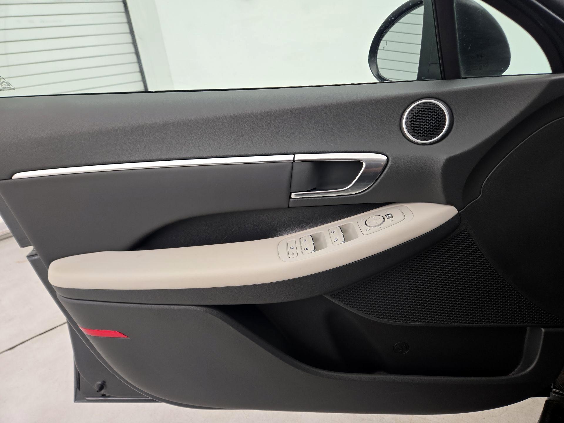 Thumbnail: 2023 Hyundai Sonata - 12