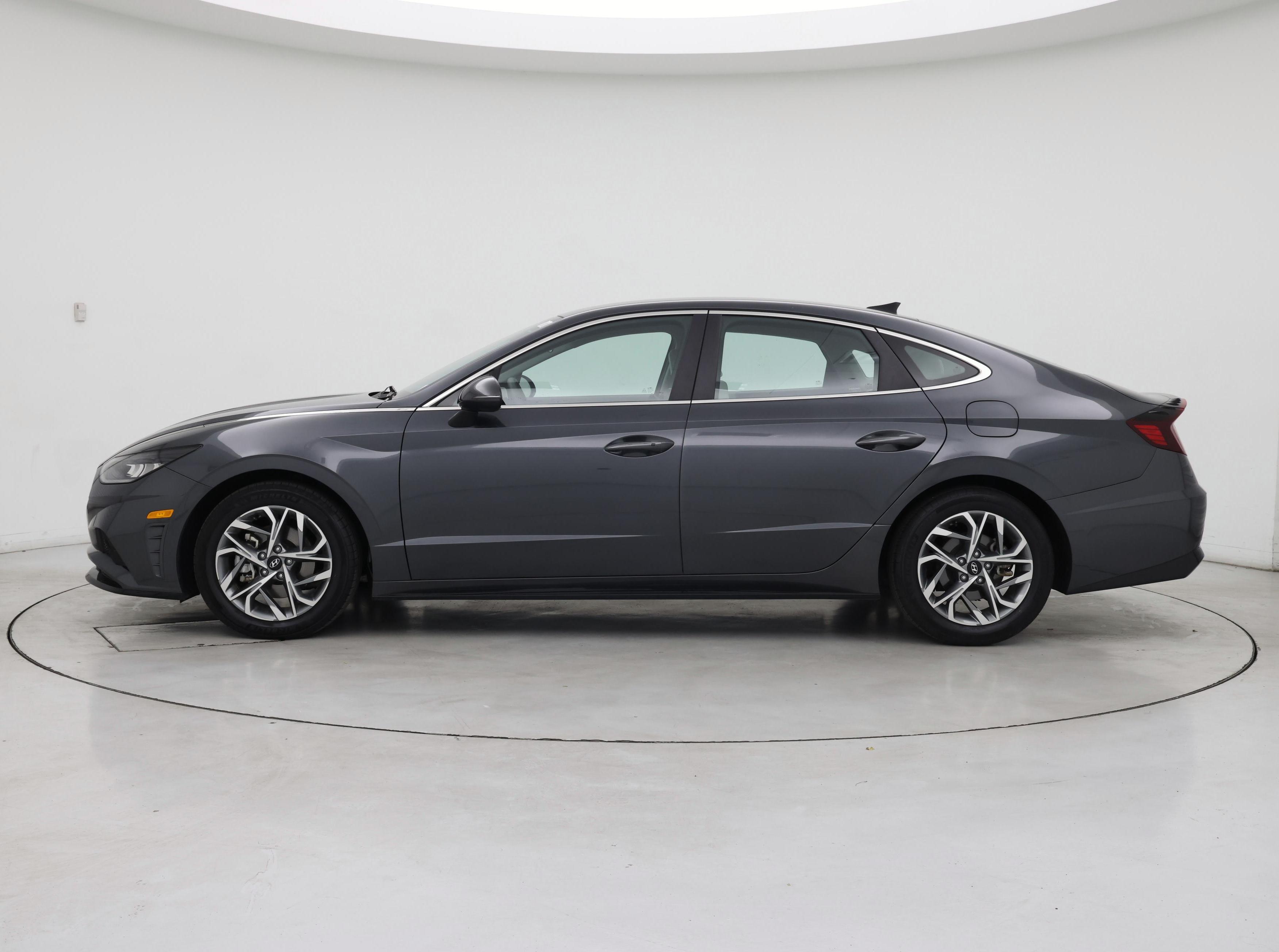 Thumbnail: 2023 Hyundai Sonata - 3