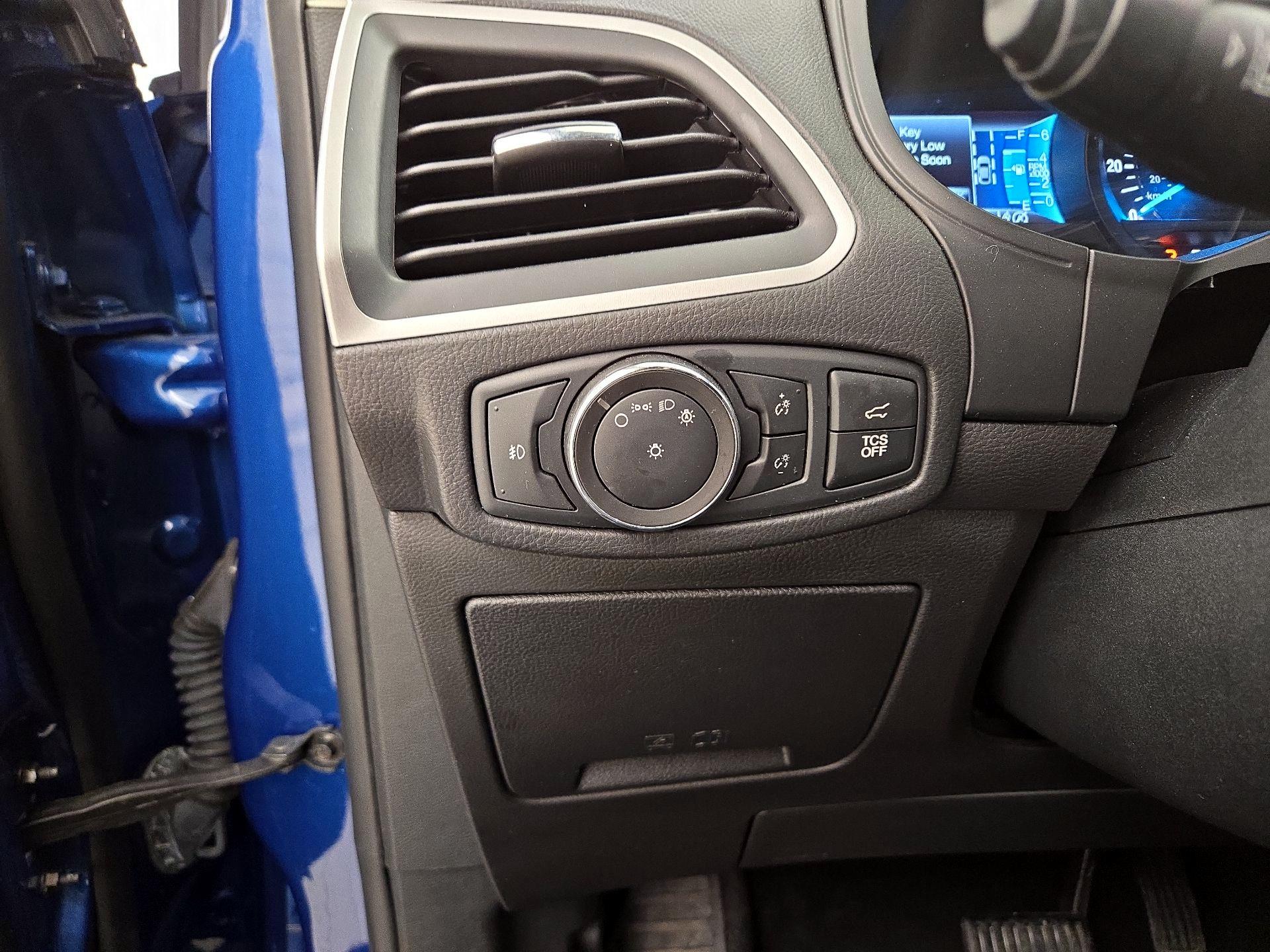 Thumbnail: 2022 Ford Edge - 13