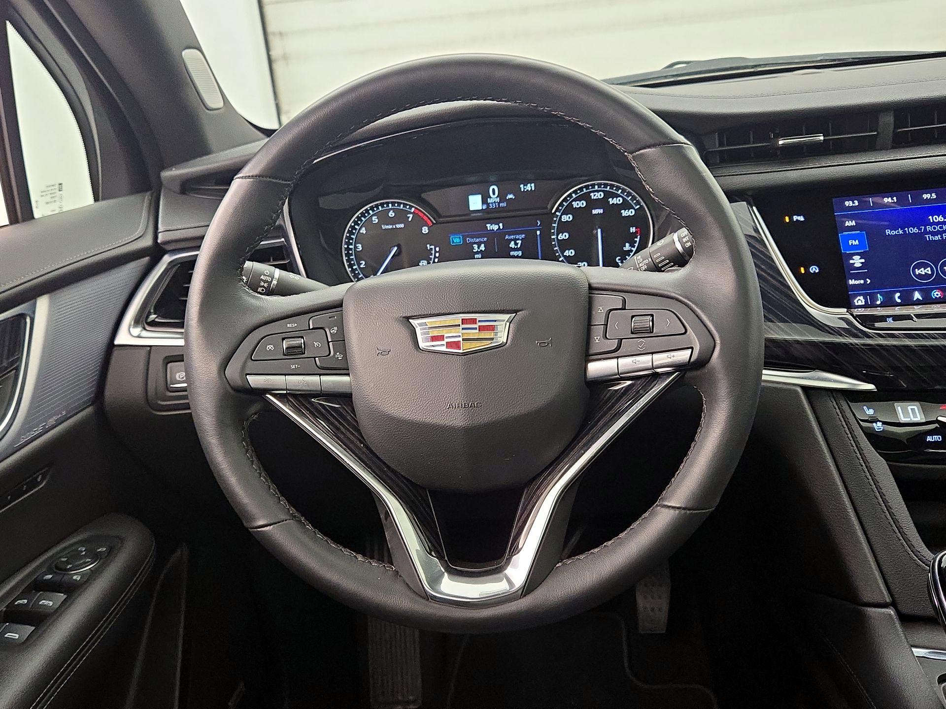 Thumbnail: 2025 Cadillac XT6 - 10