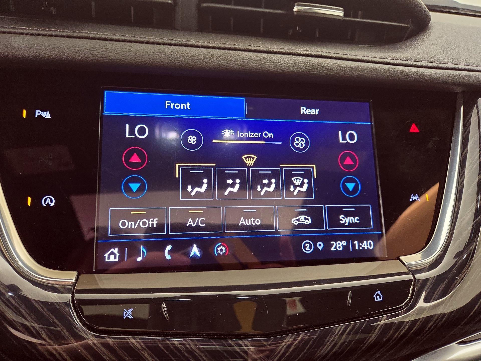 Thumbnail: 2025 Cadillac XT6 - 17