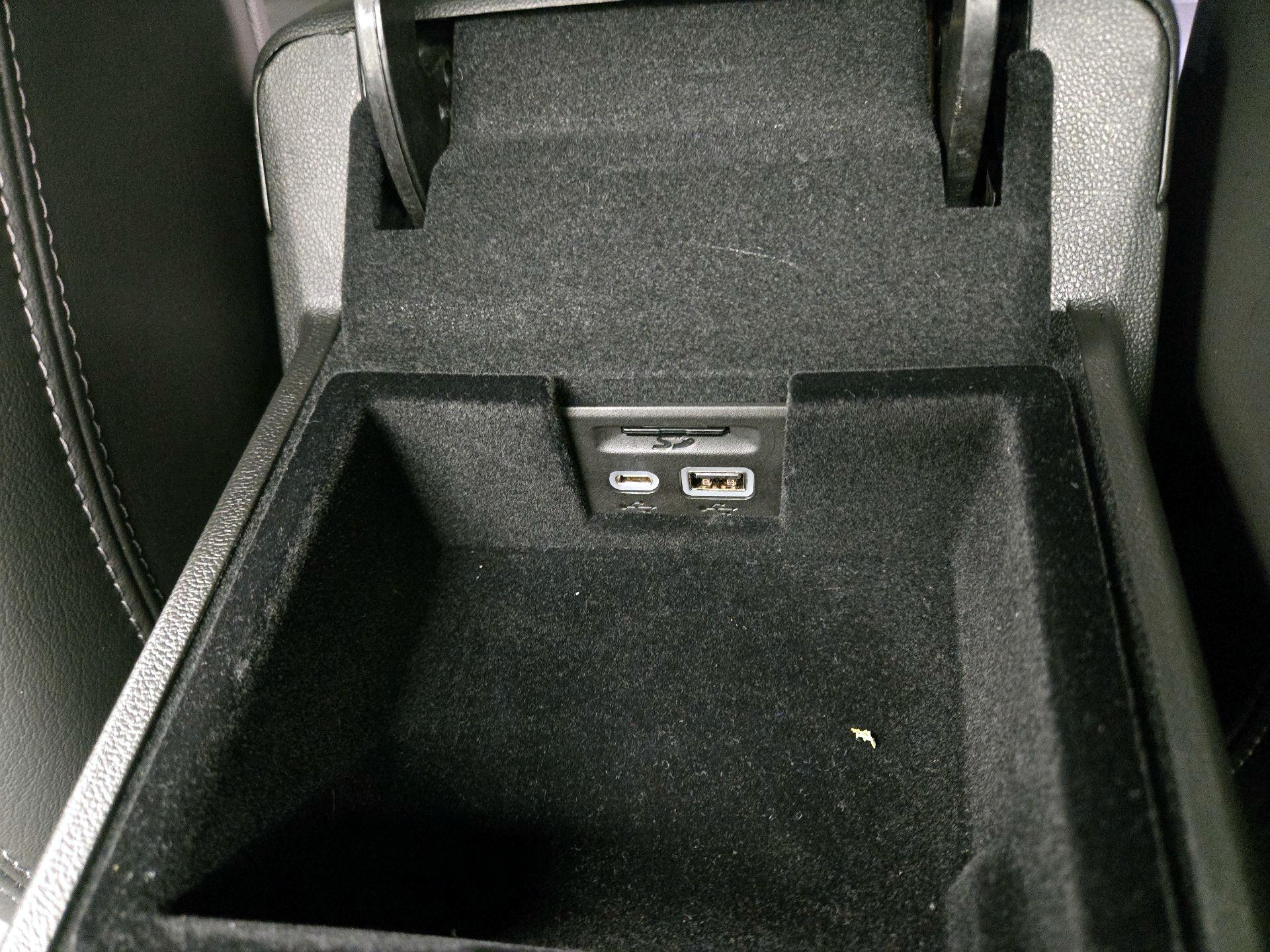 Thumbnail: 2025 Cadillac XT6 - 19