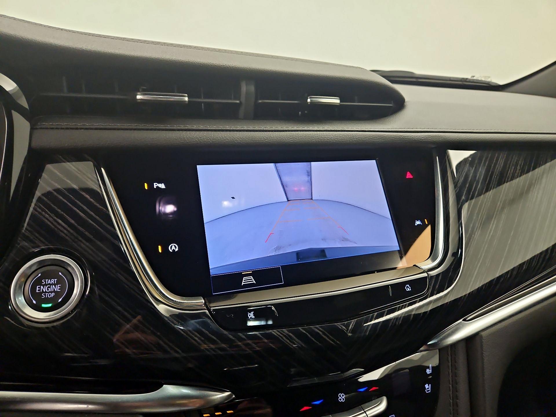 Thumbnail: 2025 Cadillac XT6 - 14